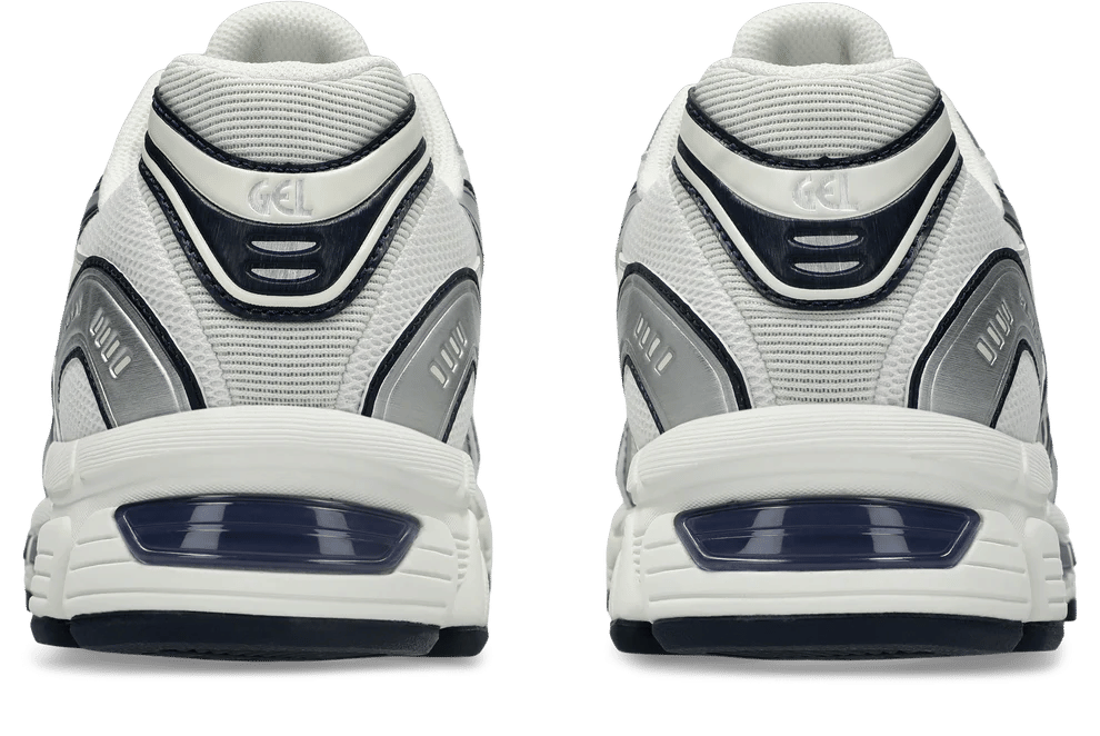ASICS GEL - STRATUS MC Color: Cream/Pure Silver Style: 1203B049 - 103
