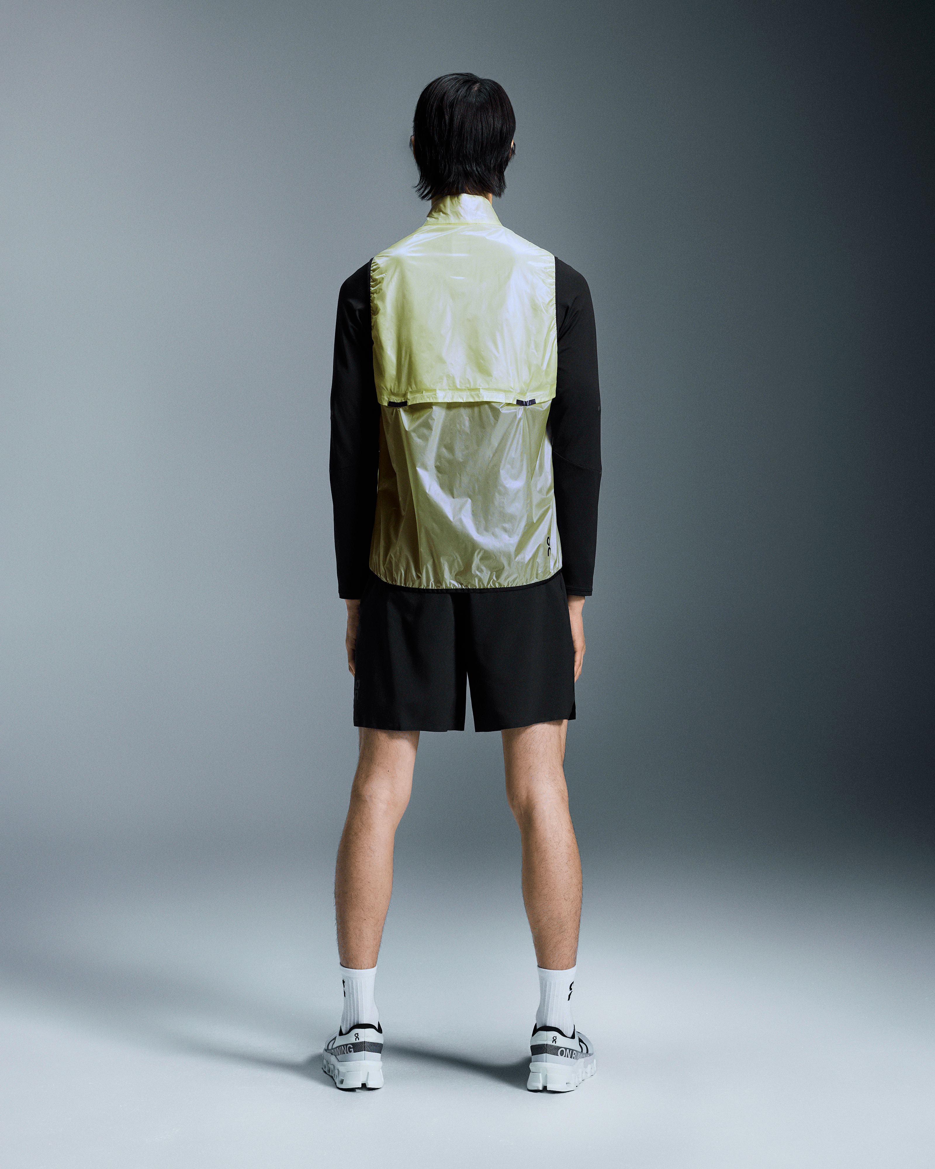 On Running On Weather Vest Hay
