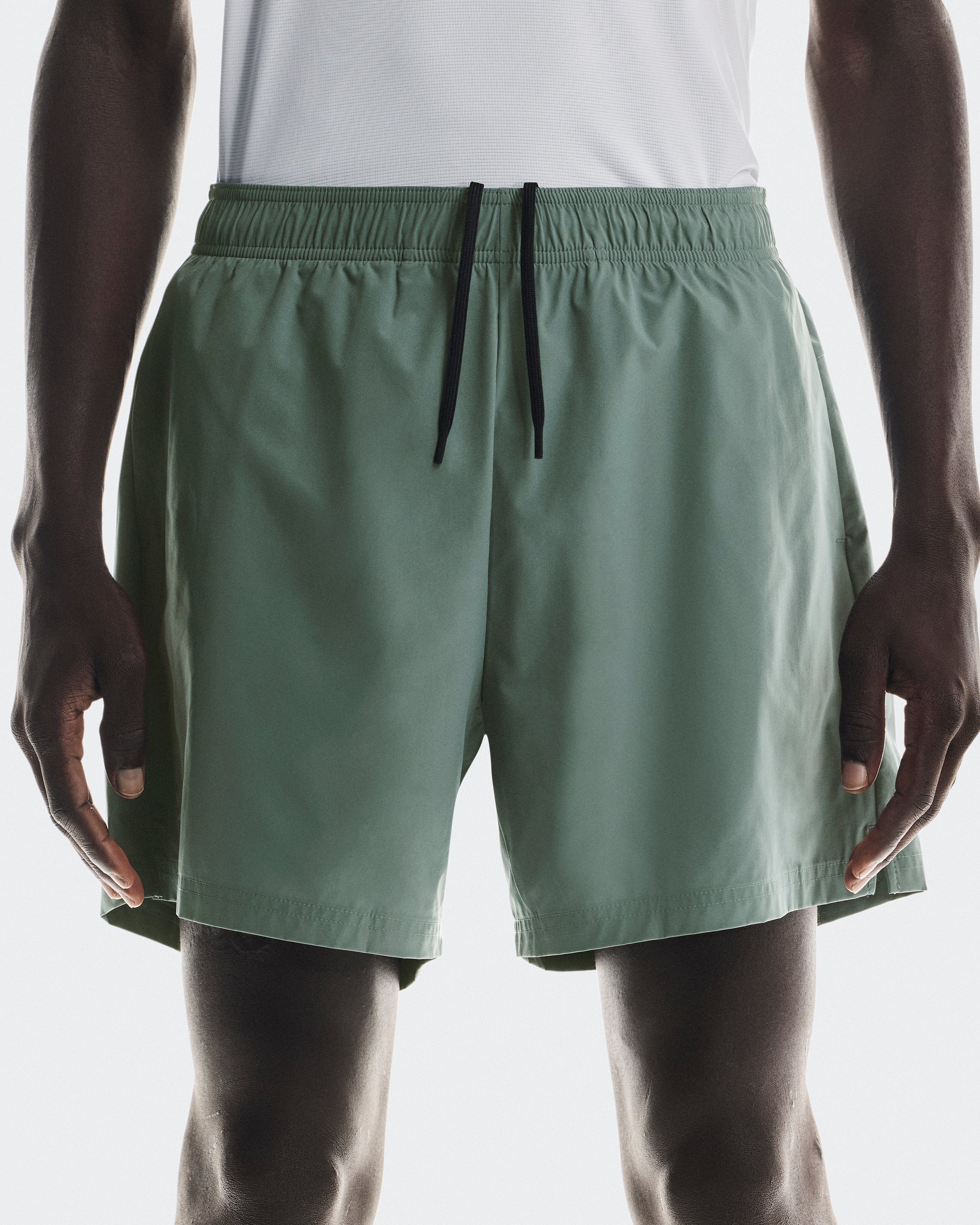 On Running On 5" Core Shorts Olive