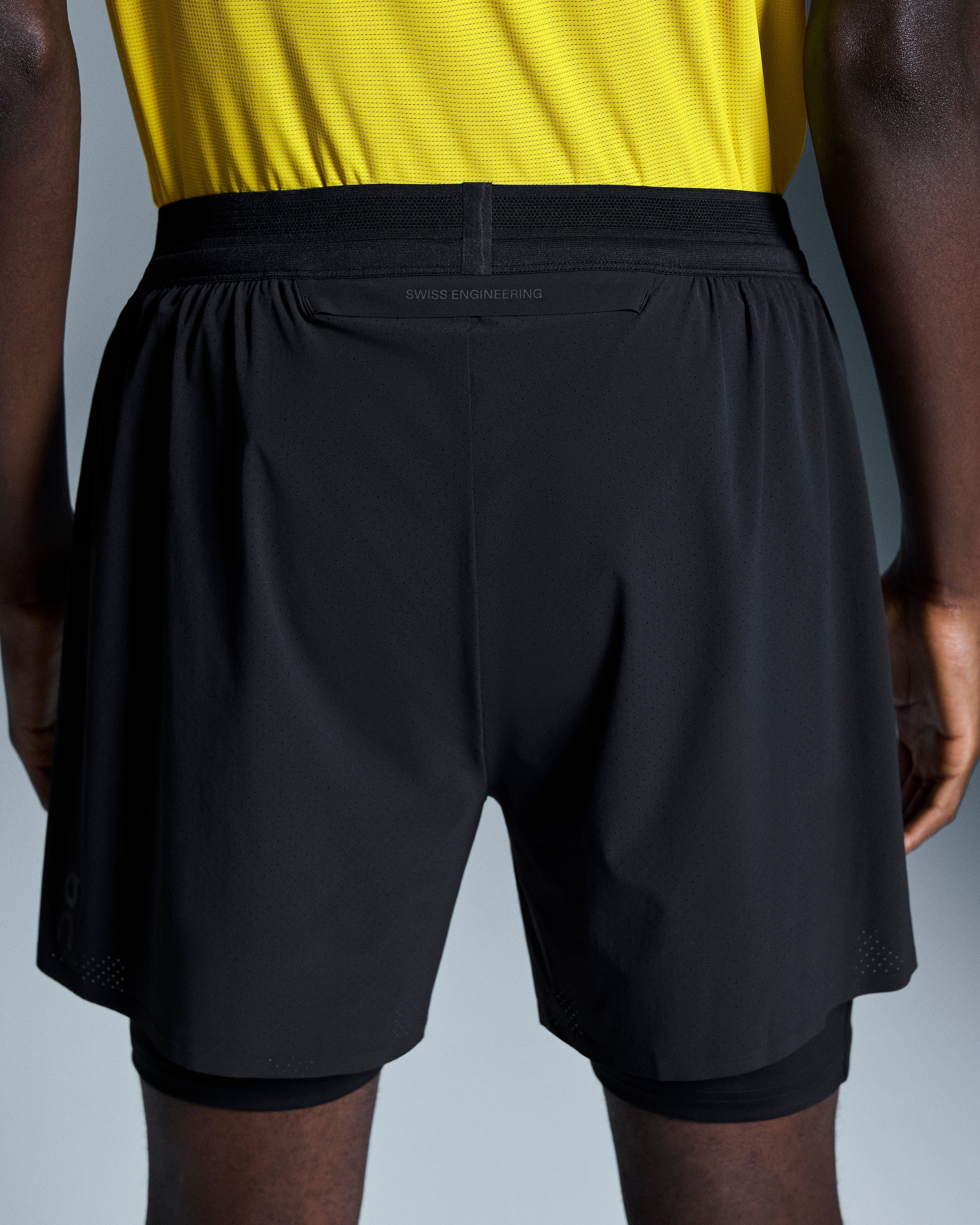 On Running On 5" Performance 2/1 Shorts Black