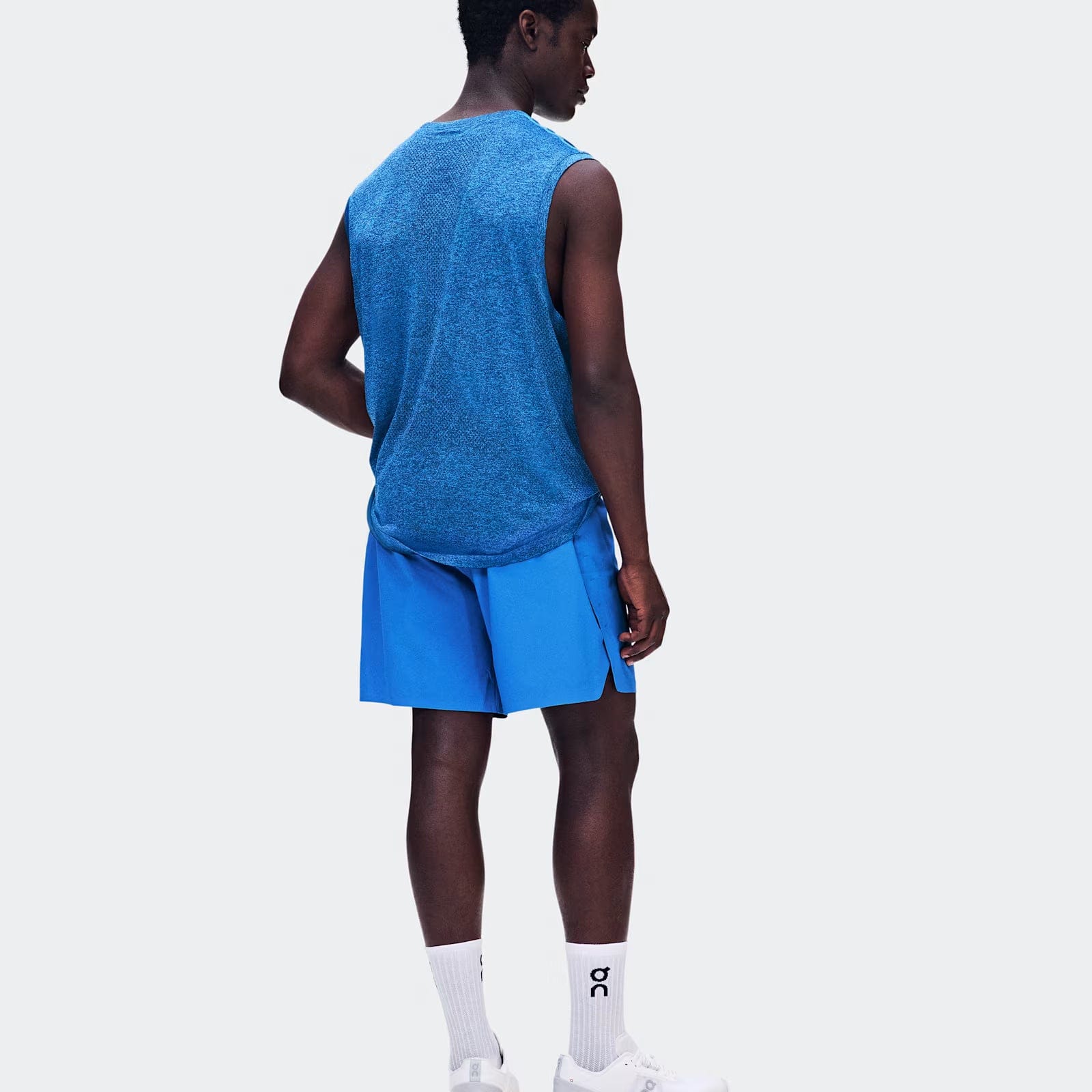 On Running On Train Shorts 7" Jay