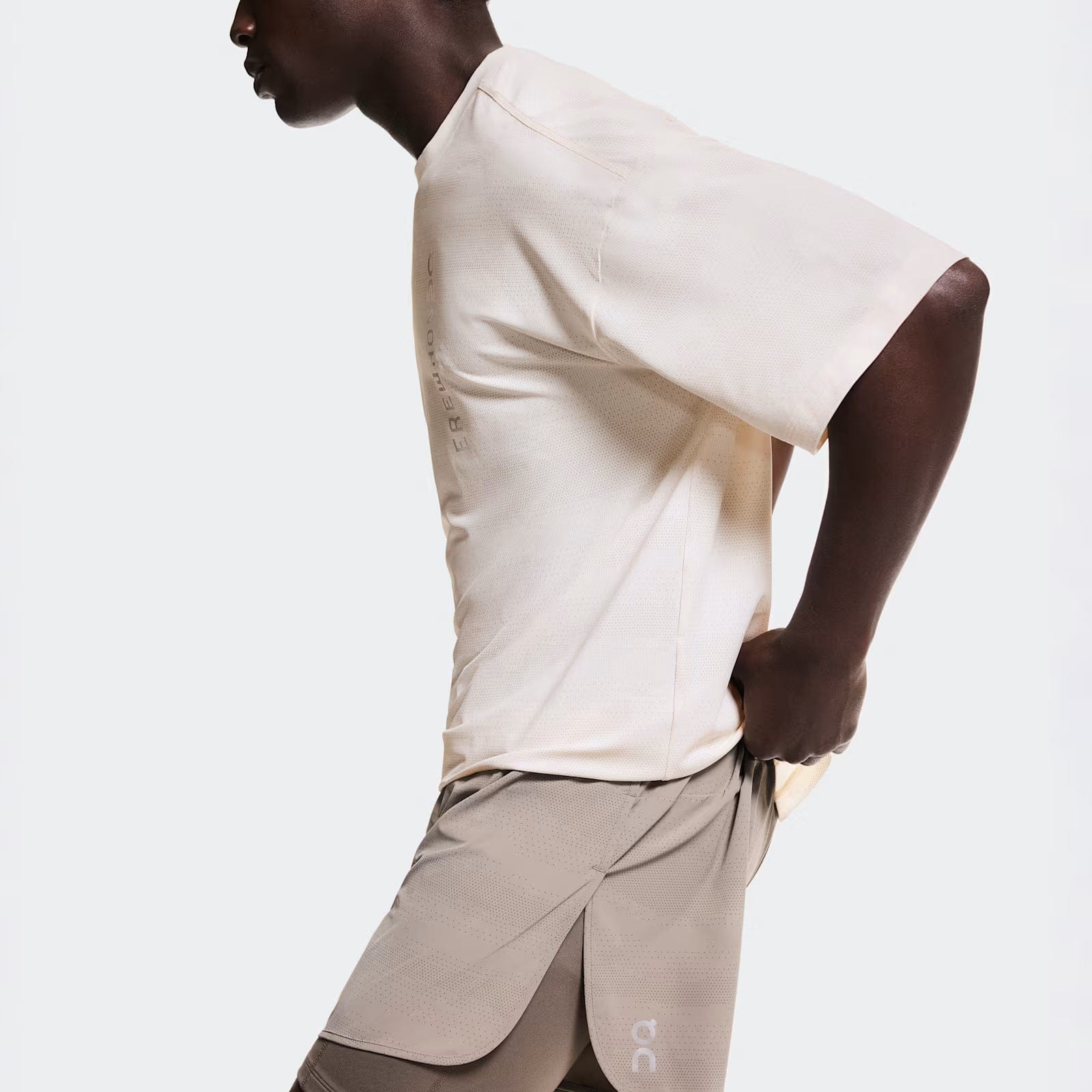 On Running On 2 - In - 1 Shorts Erewhon Cinder | Ash