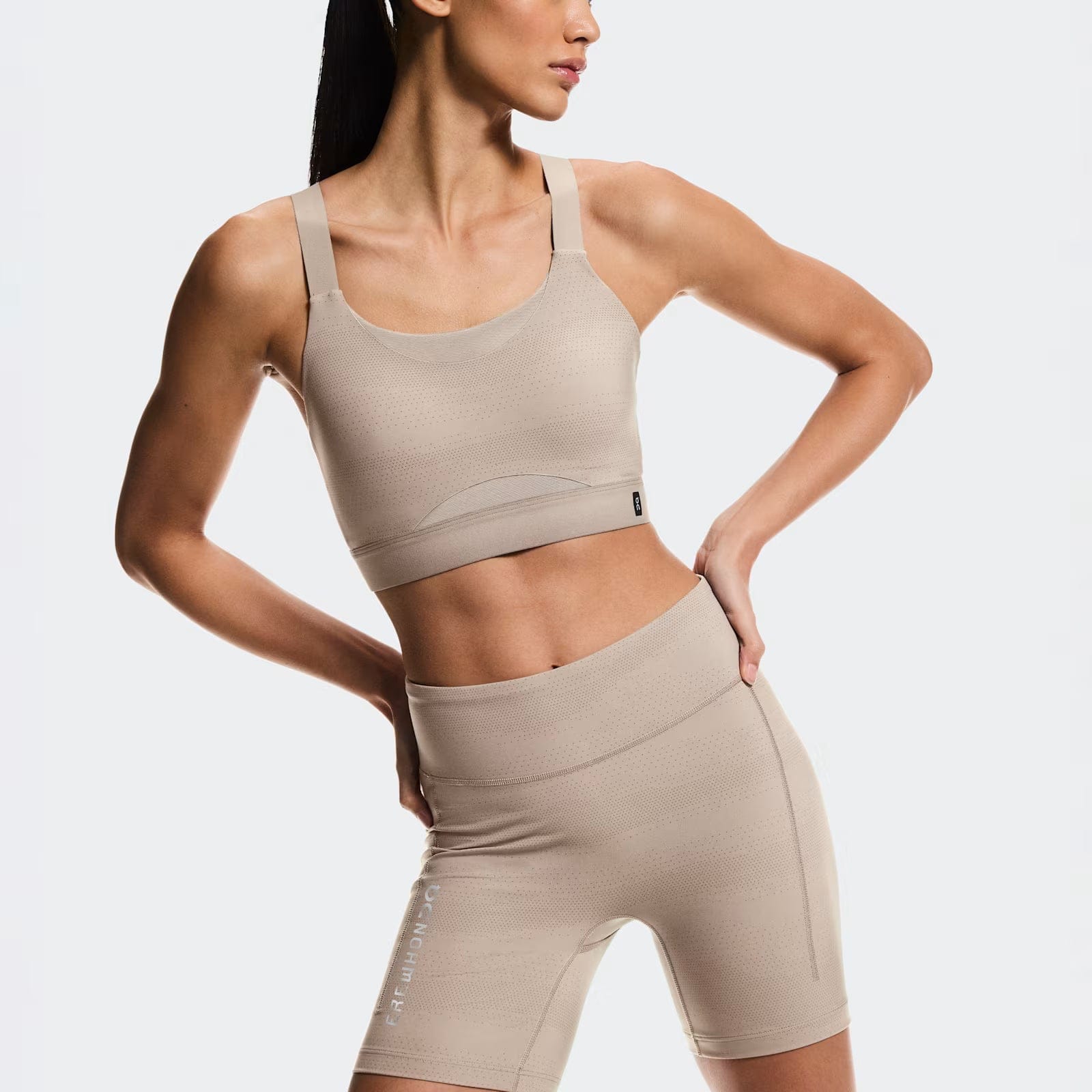 On Running On Short Tights Erewhon Cinder | Ash (Women'S)