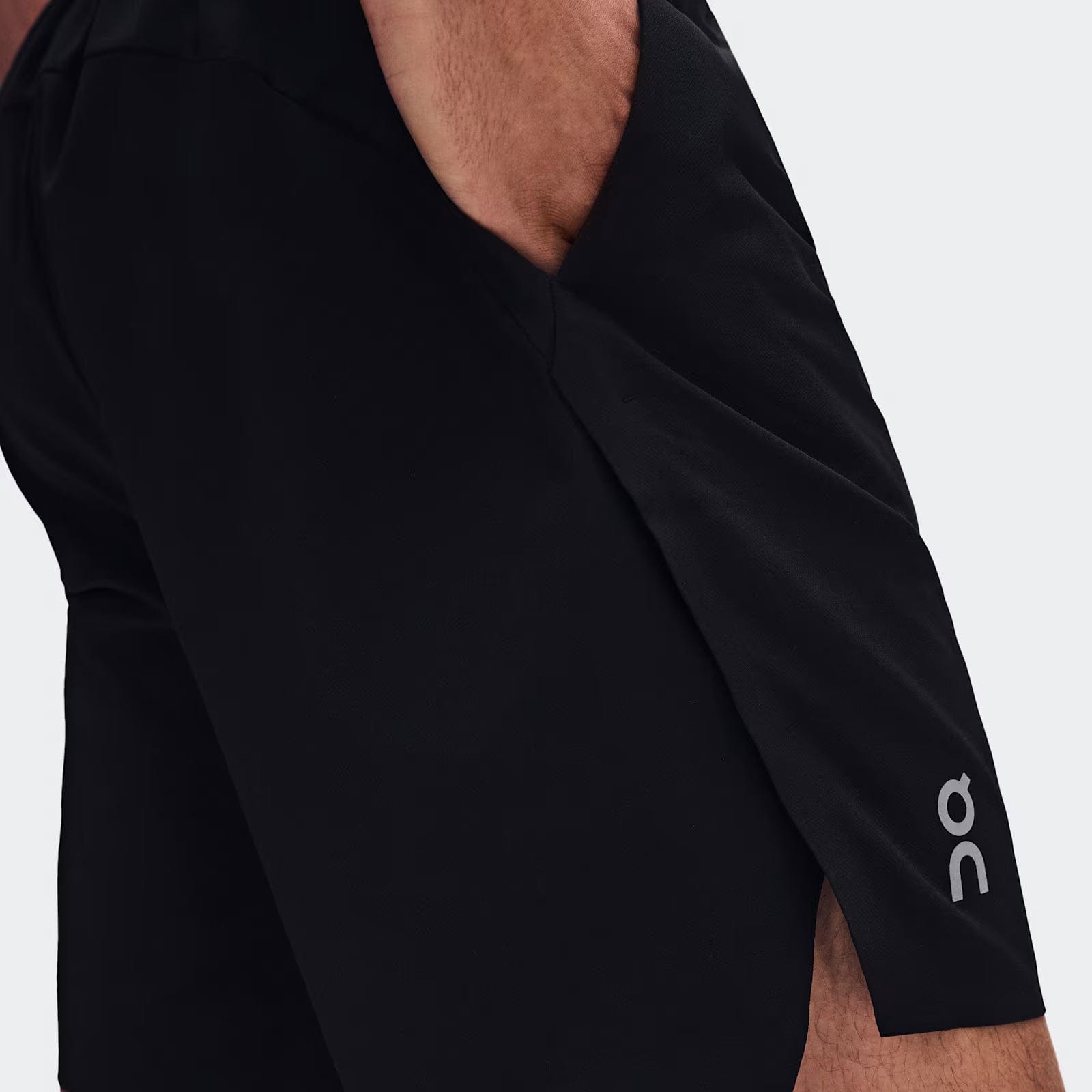 On Running On Train Shorts 7" Black