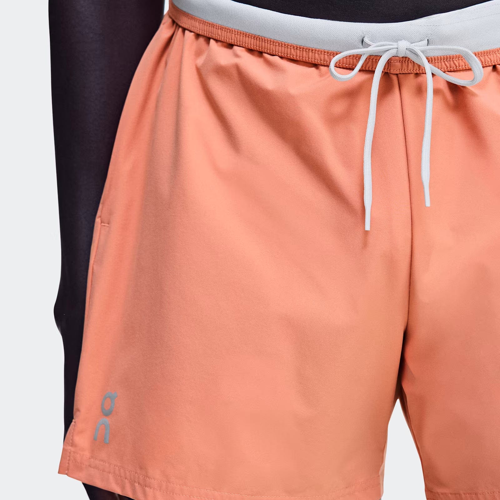 On Running On 5" Core Shorts Sandstone