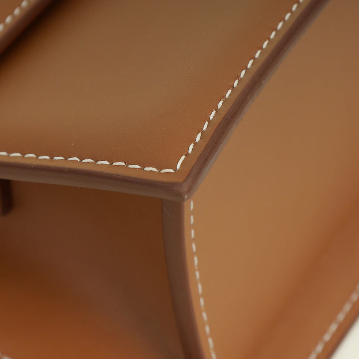 Jacquemus Tan Le Chiquito Moyen Bag