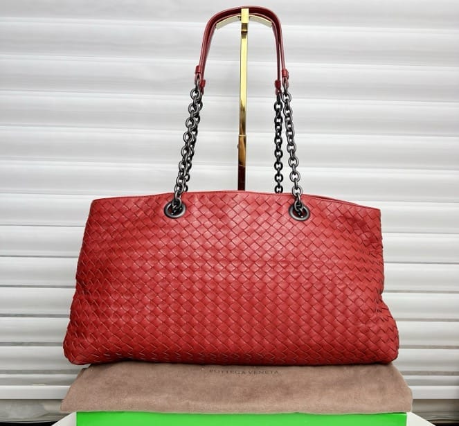 Bottega Veneta Red Intrecciato Leather Chain Tote Bag C19483324690