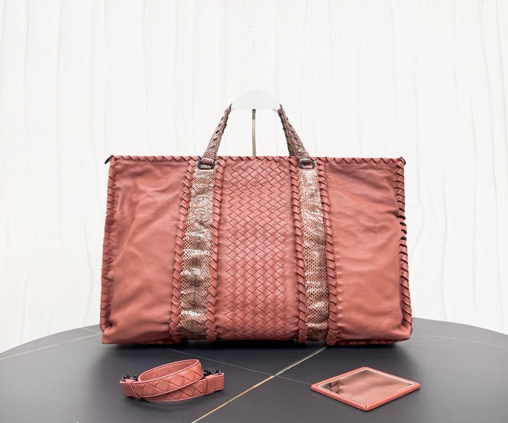 Bottega Veneta Orange Tote 49 21191637