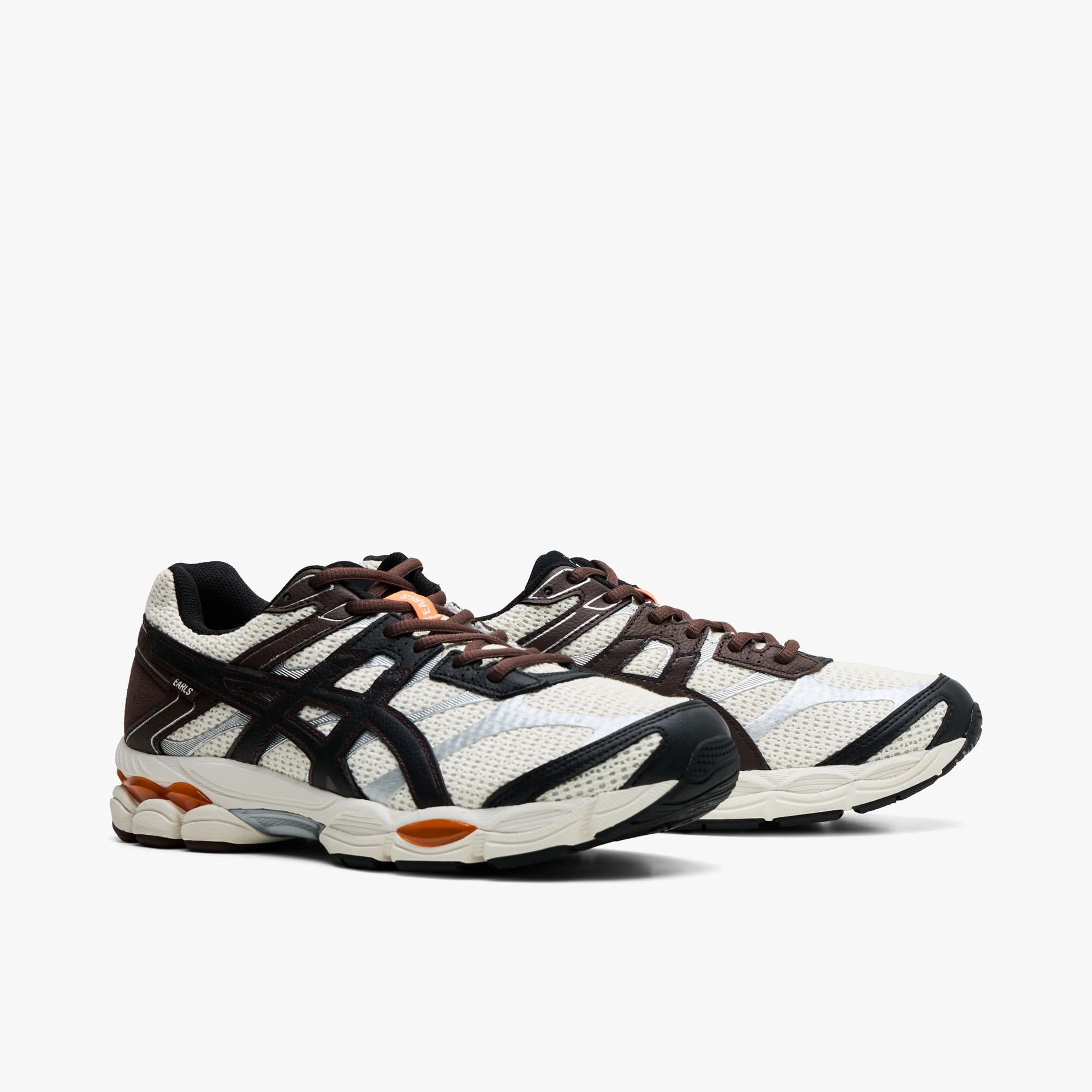 ASICS x EARLS GEL - CUMULUS 16 Coconut Milk / Black