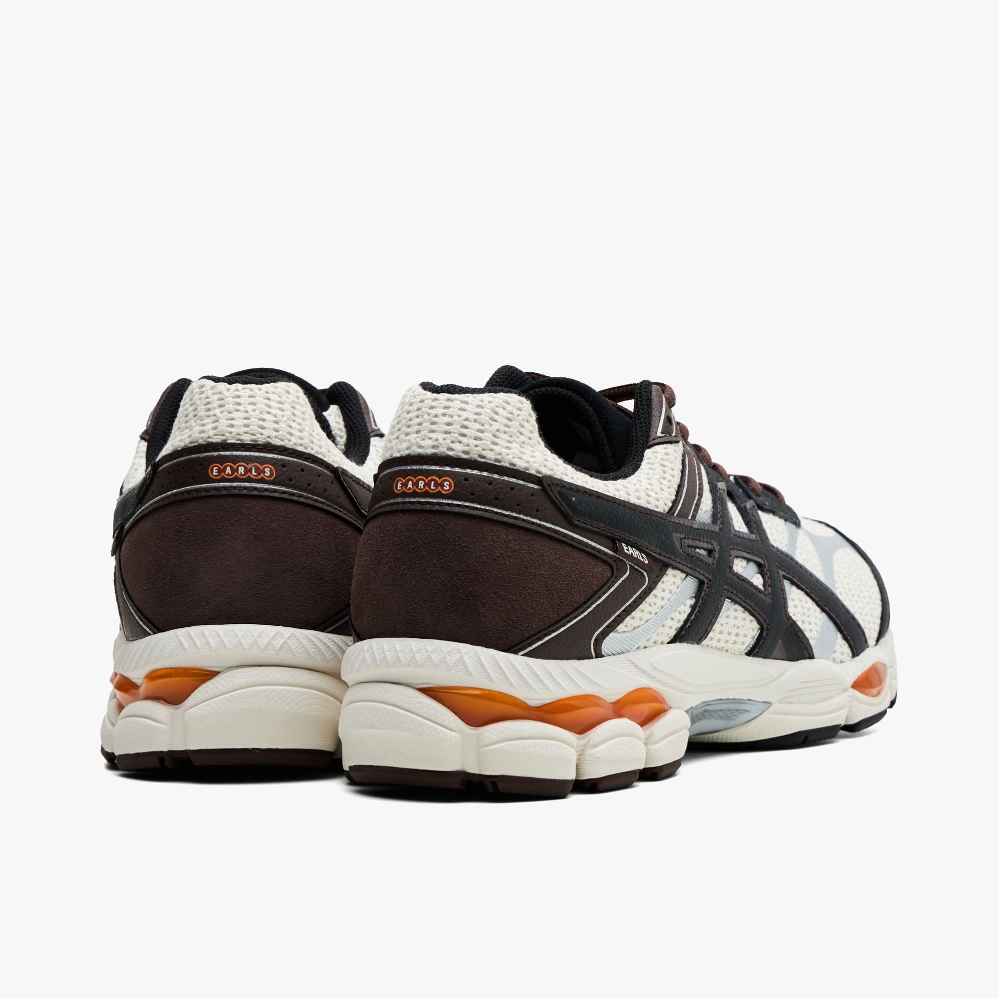 ASICS x EARLS GEL - CUMULUS 16 Coconut Milk / Black