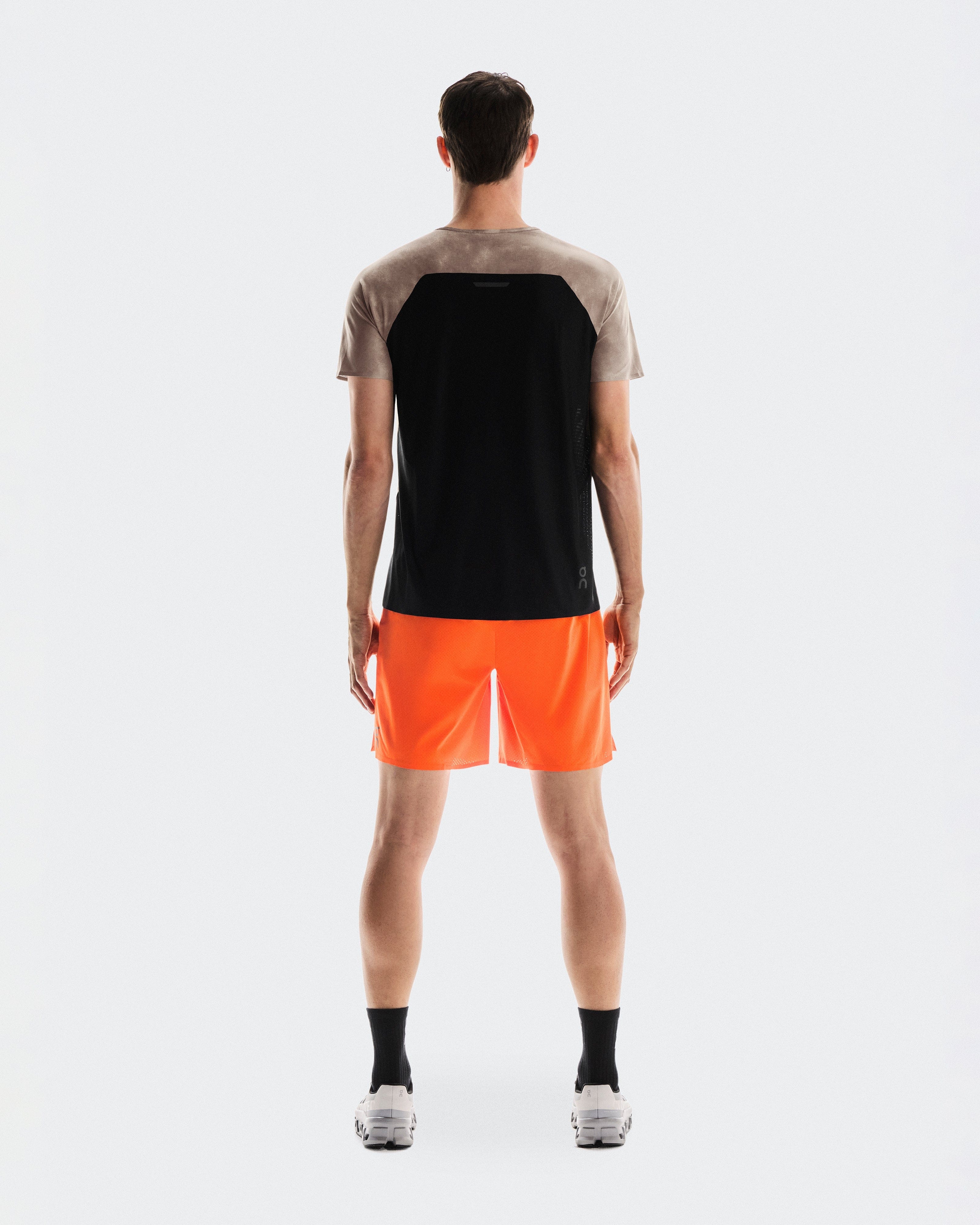 On Running On 7" Performance Shorts Flame