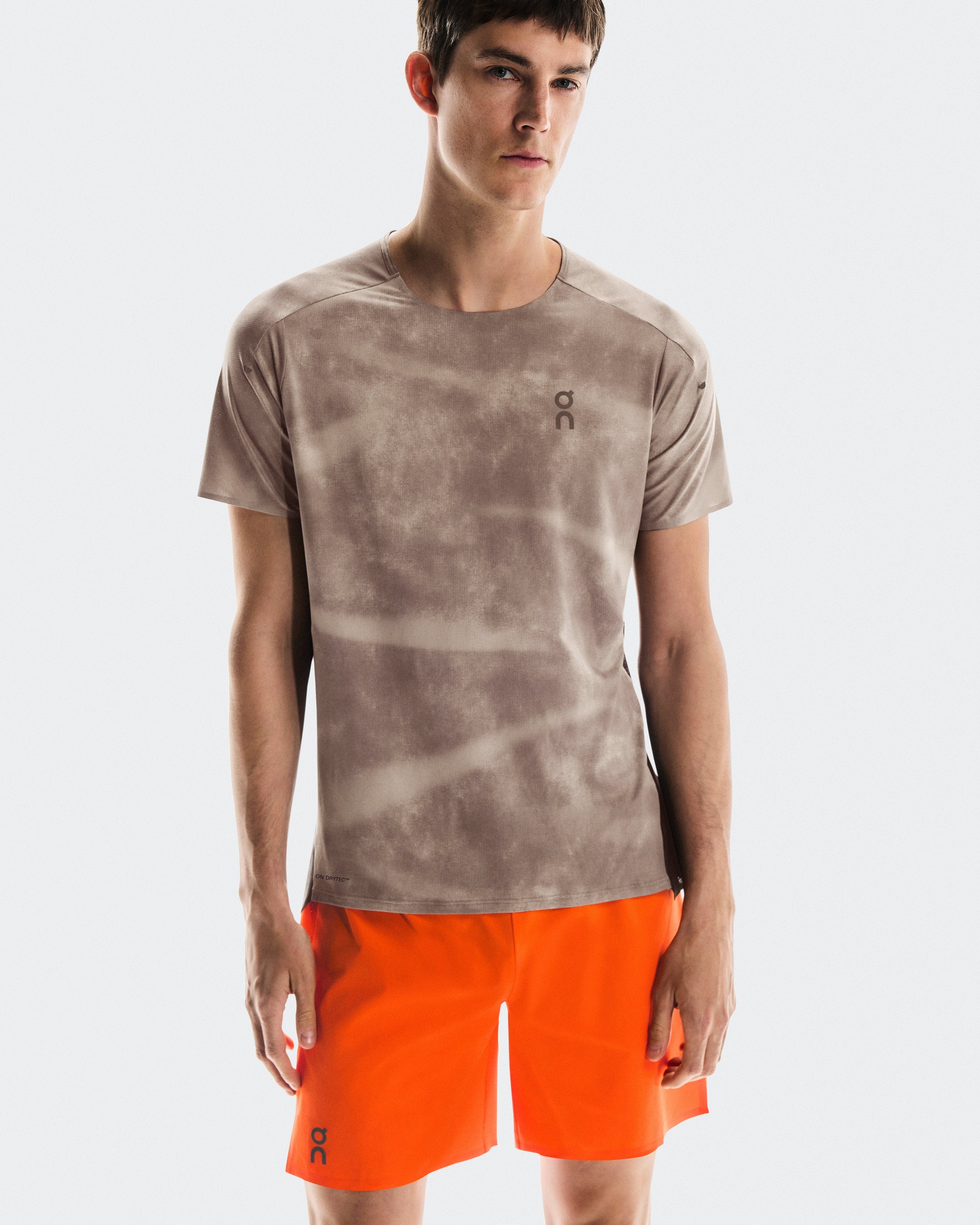 On Running On 7" Performance Shorts Flame