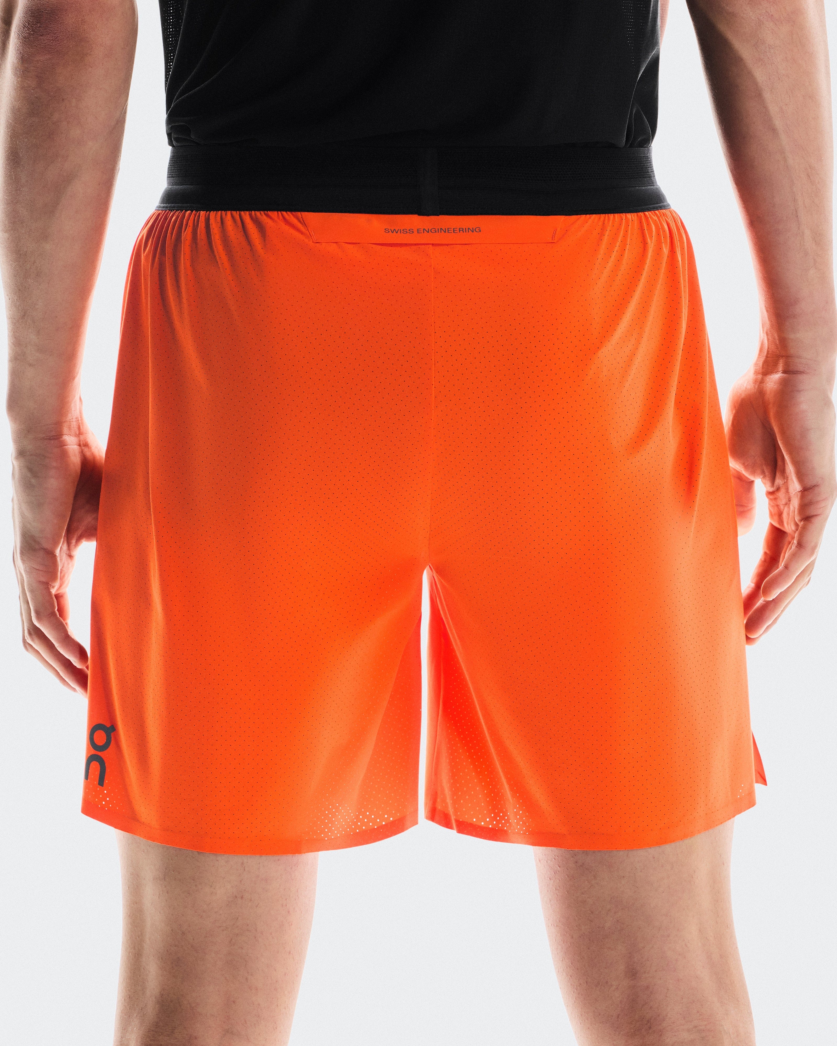 On Running On 7" Performance Shorts Flame