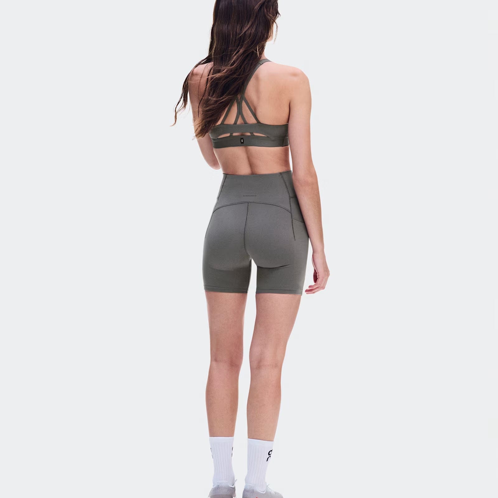 On Running On Studio Leggings Short 6" Ember (Women'S)