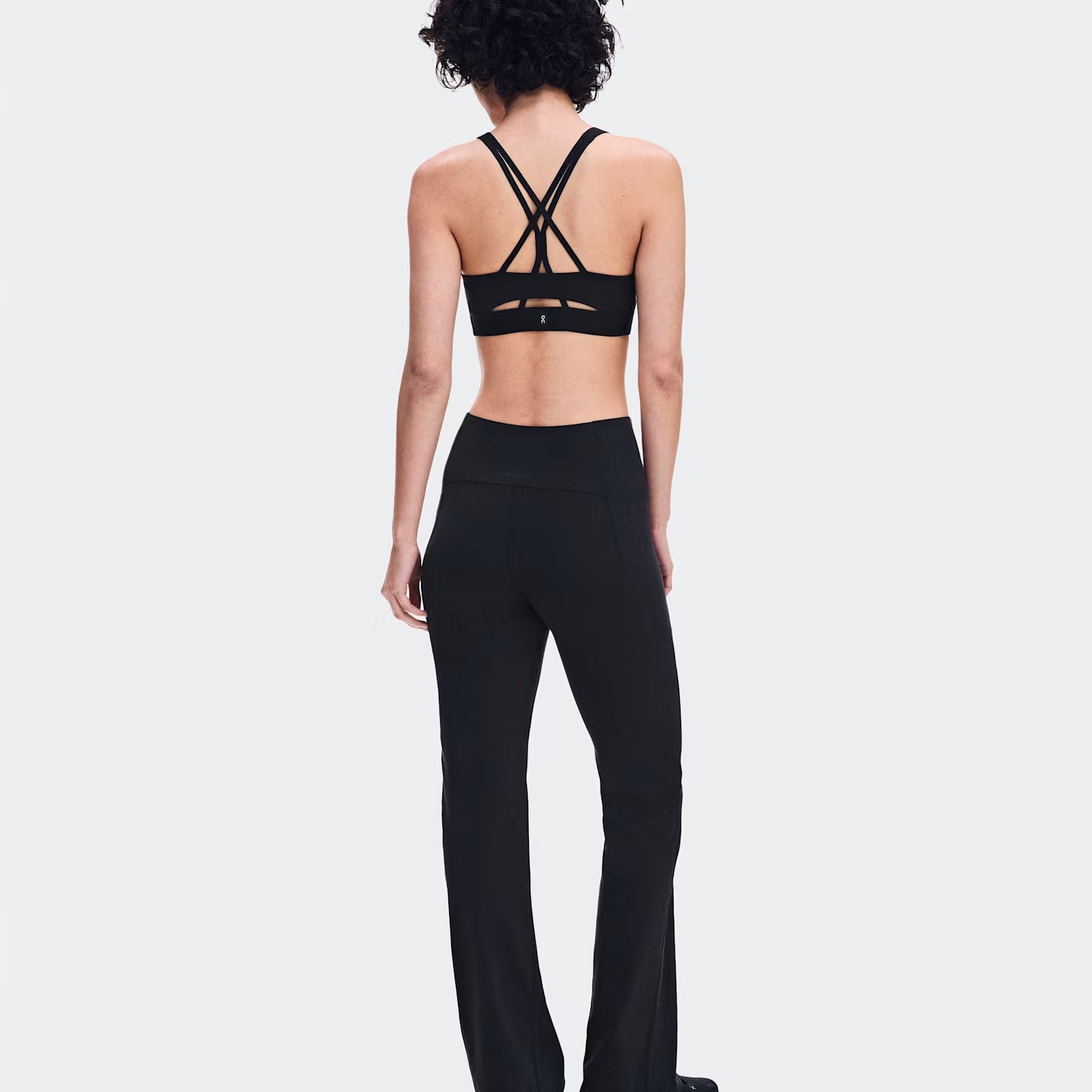 On Running On Studio Flared Pants 32" Black (Women'S)
