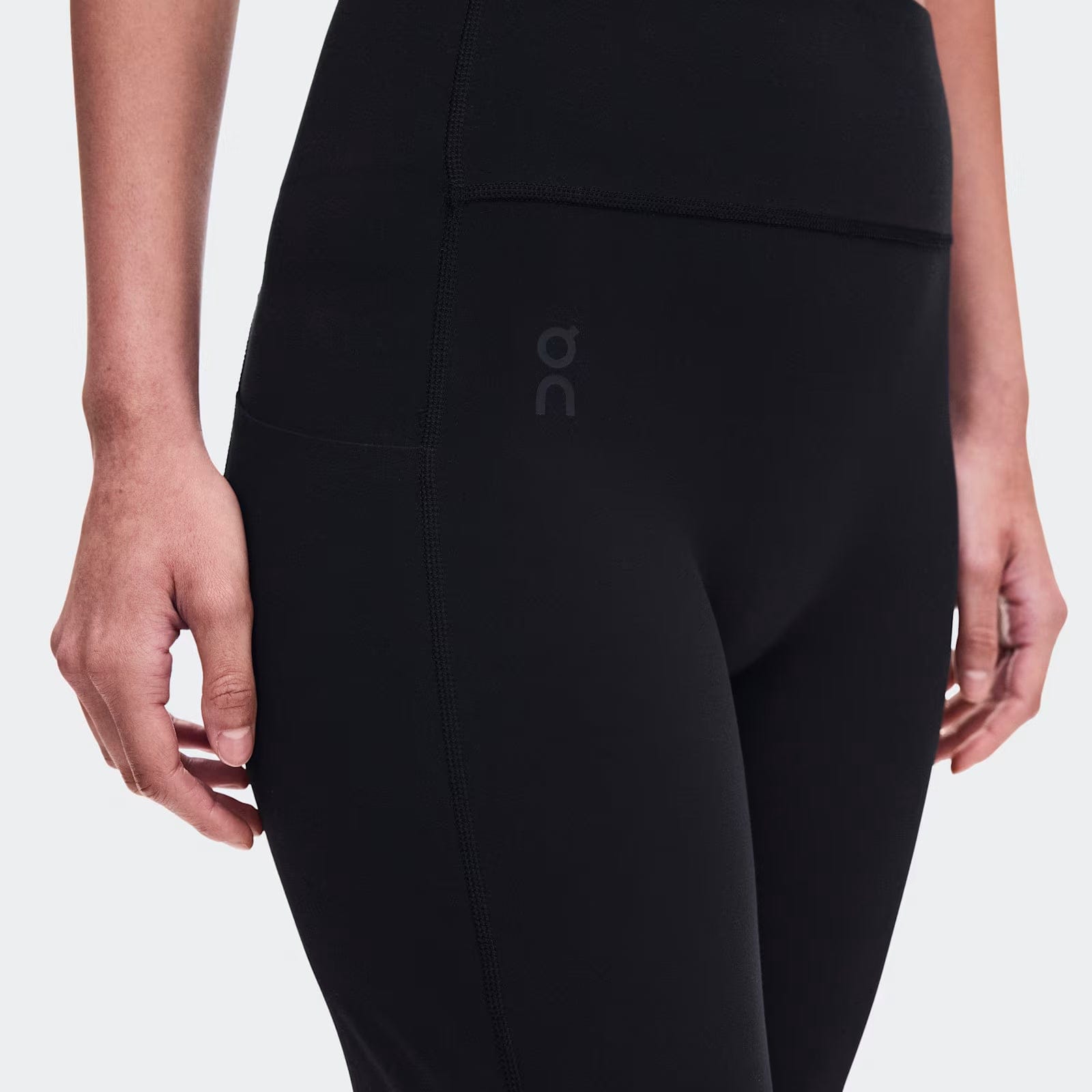 On Running On Studio Flared Pants 32" Black (Women'S)