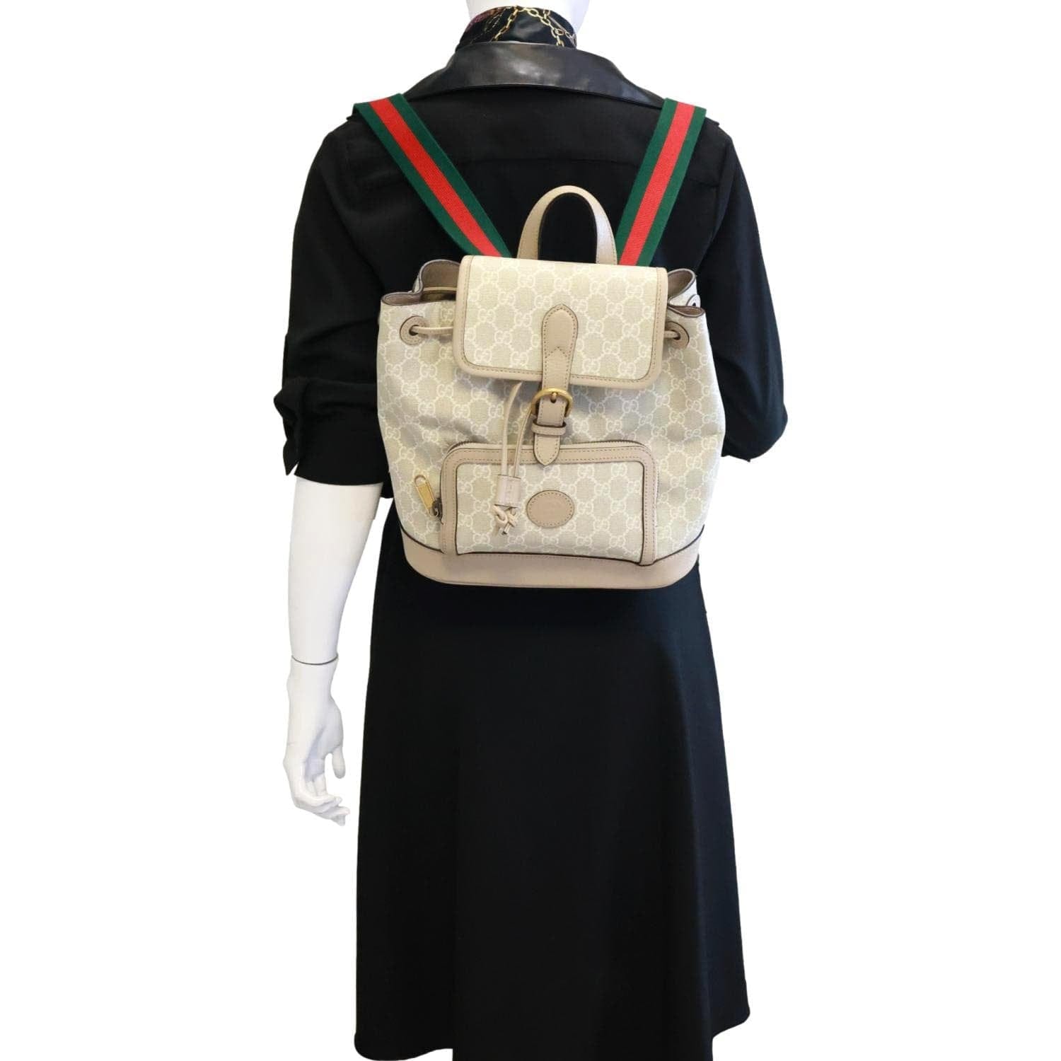 GUCCI Flap Interlocking G Patch GG Supreme Canvas Drawstring Backpack Off White 674147