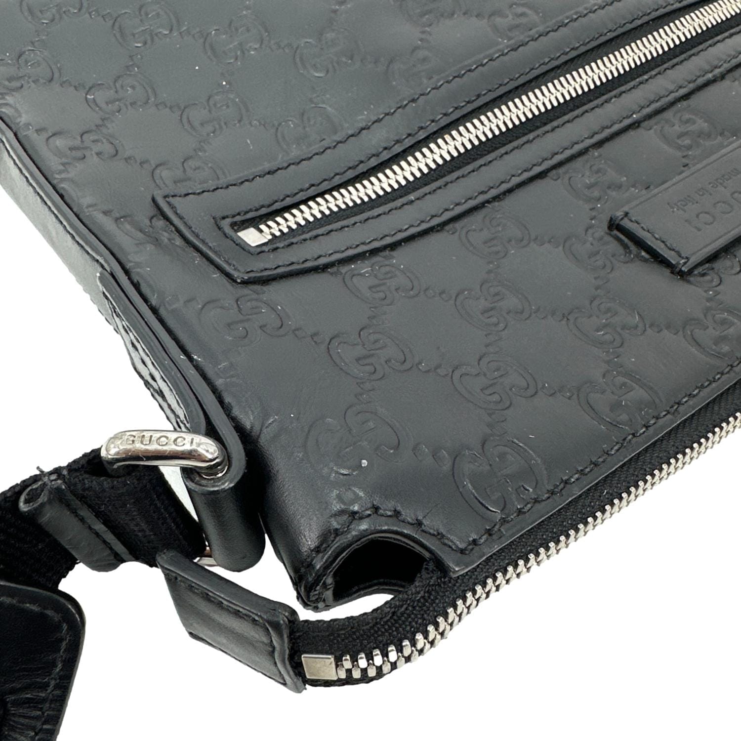 GUCCI GG Signature Leather Messenger Bag Black 406410