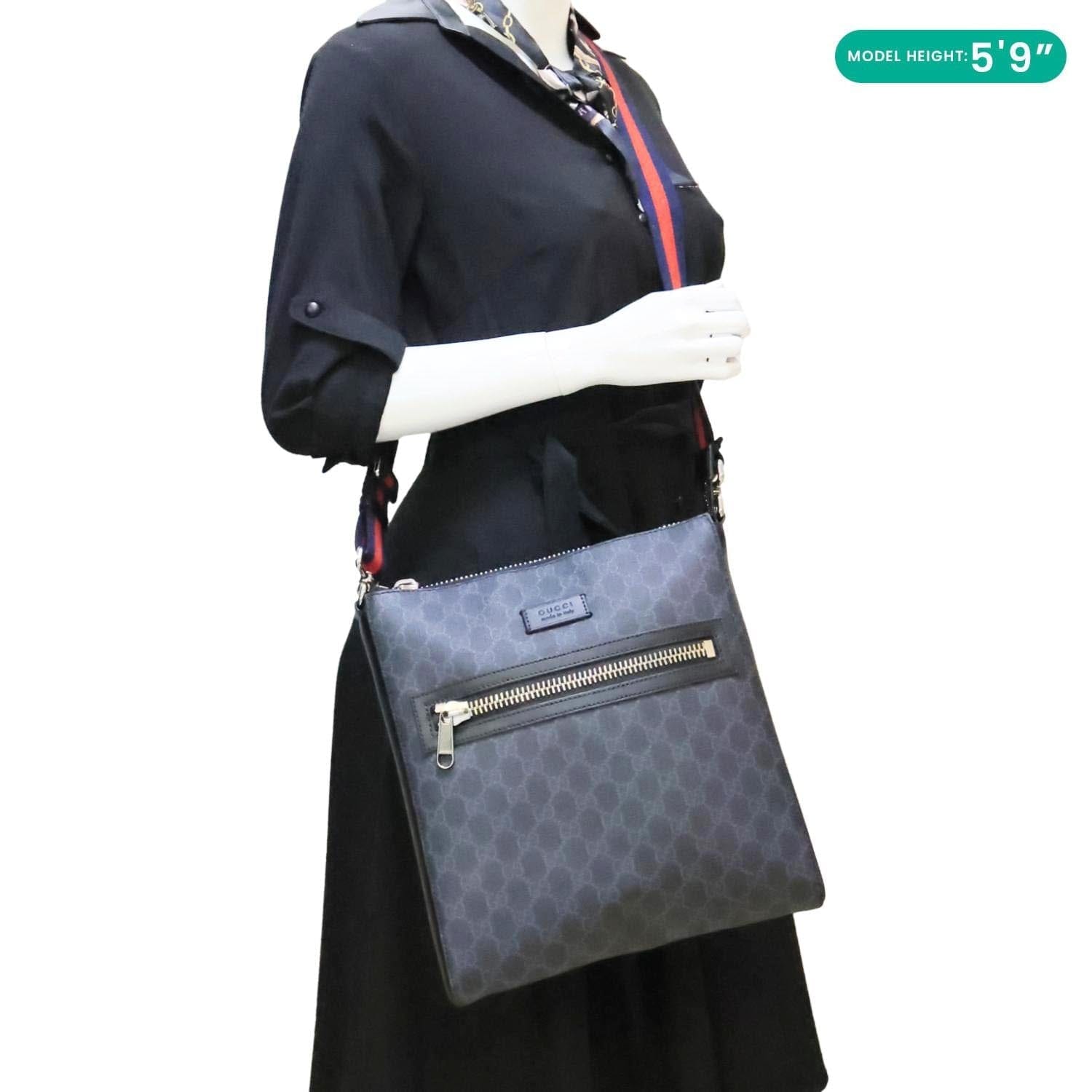 GUCCI GG Supreme Canvas Messenger Bag Black 474137
