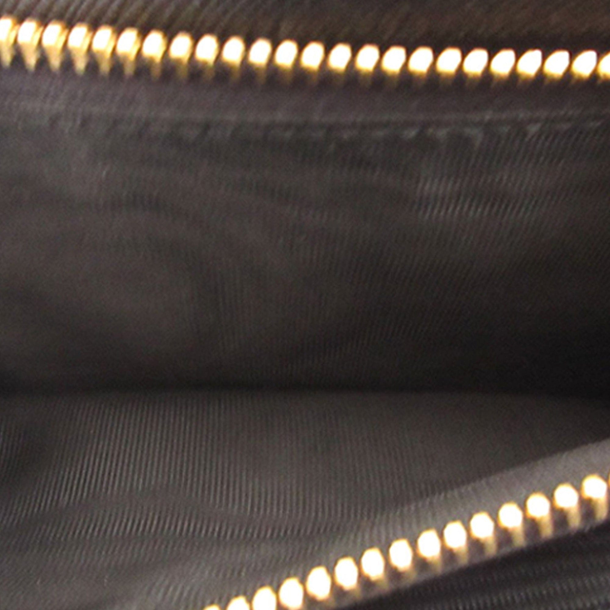 Prada : Saffiano Bifold Long Wallet