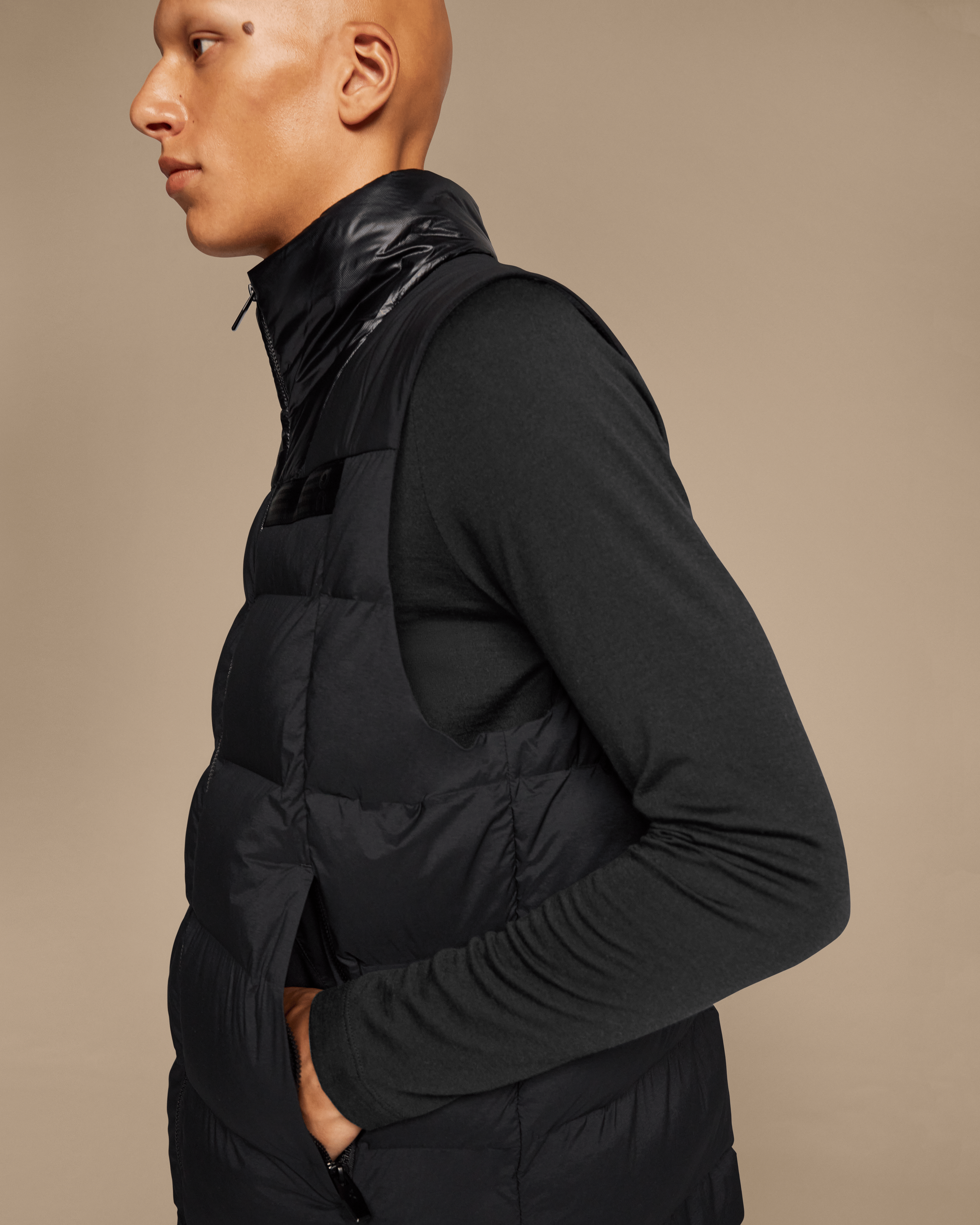 On Running On Challenger Vest Black