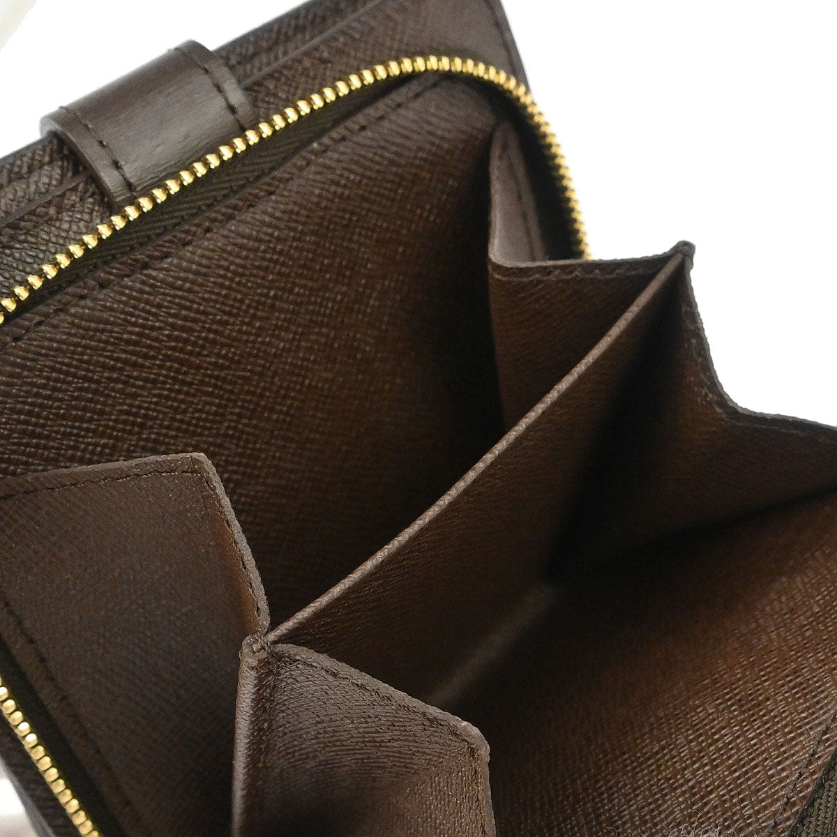 Louis Vuitton 2009 Damier Compact Zip Wallet N61668