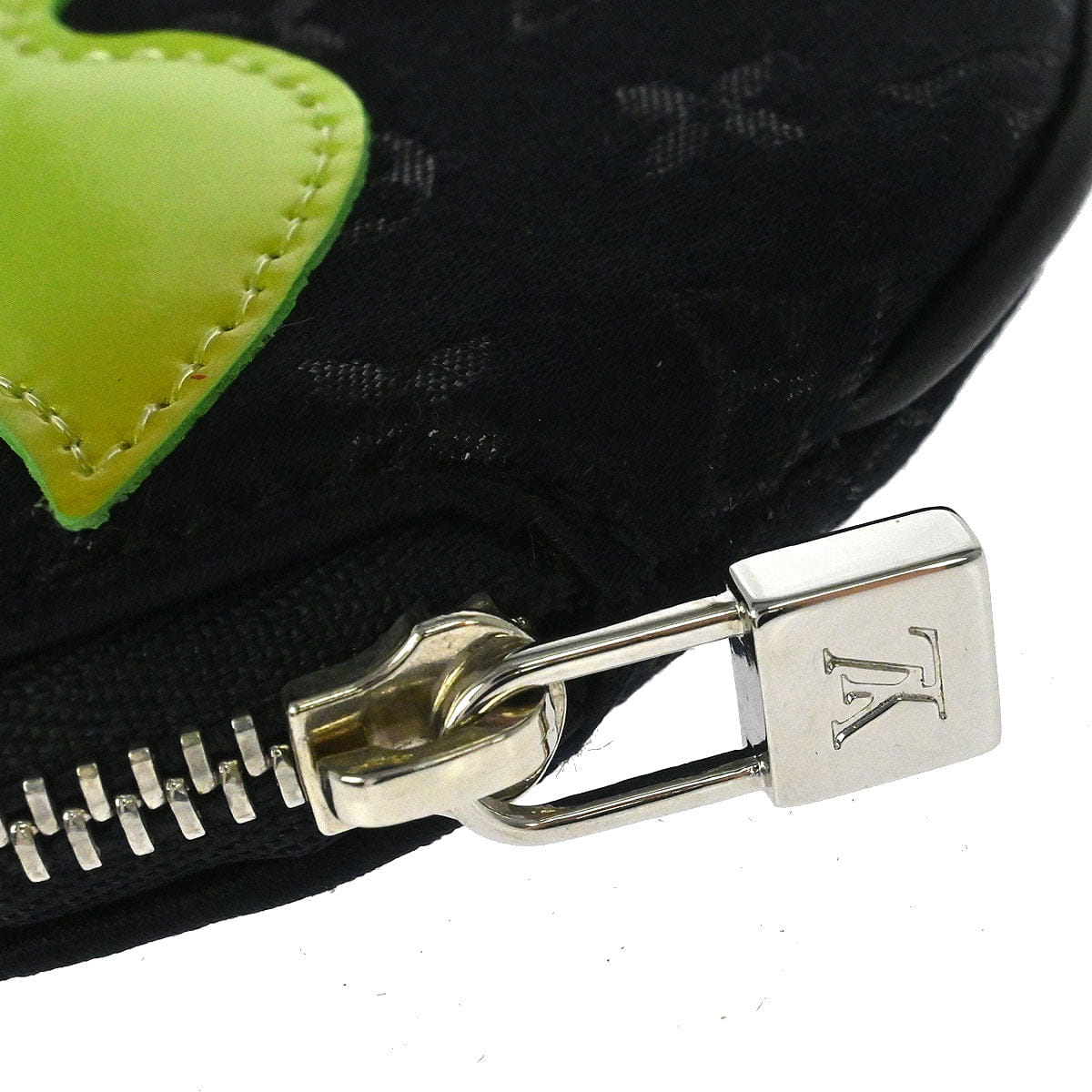 Louis Vuitton 2002 Conte De Fees Porte Monnaie Rond Wallet M92272