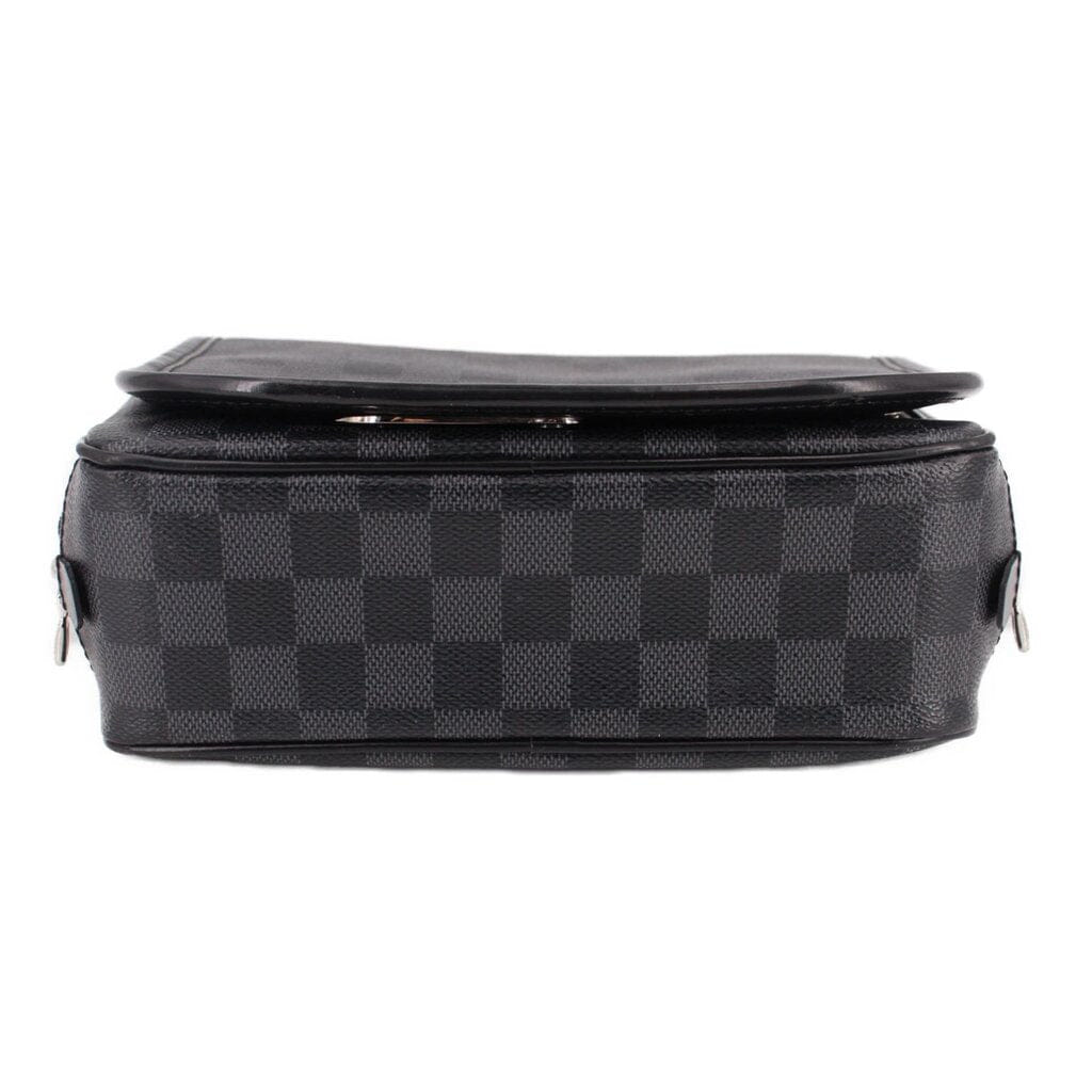 Louis Vuitton HANGING TOILETRY TRAVEL DAMIER GRAPHITE