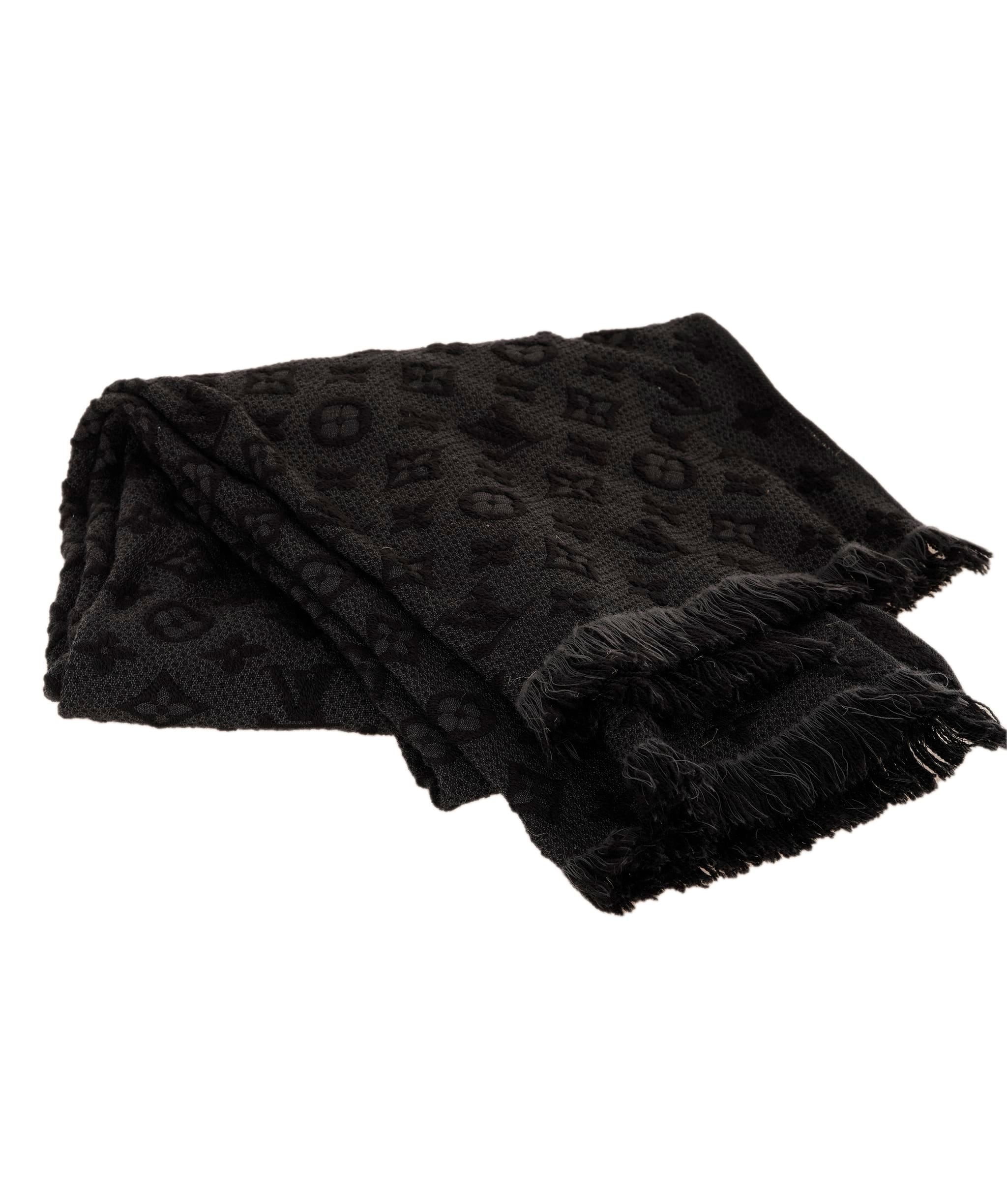 Louis Vuitton Scarves