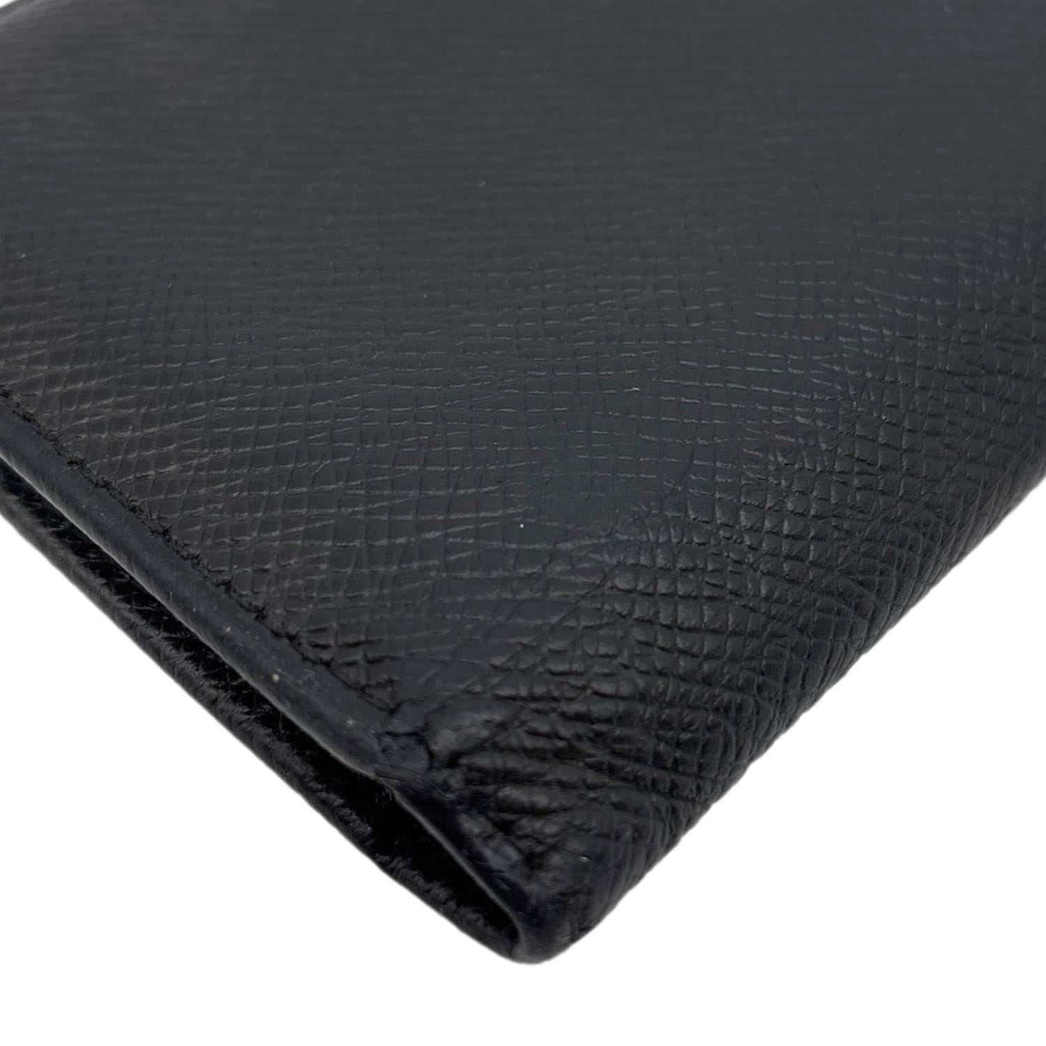 LOUIS VUITTON Brazza Taiga Leather Bifold Wallet Black