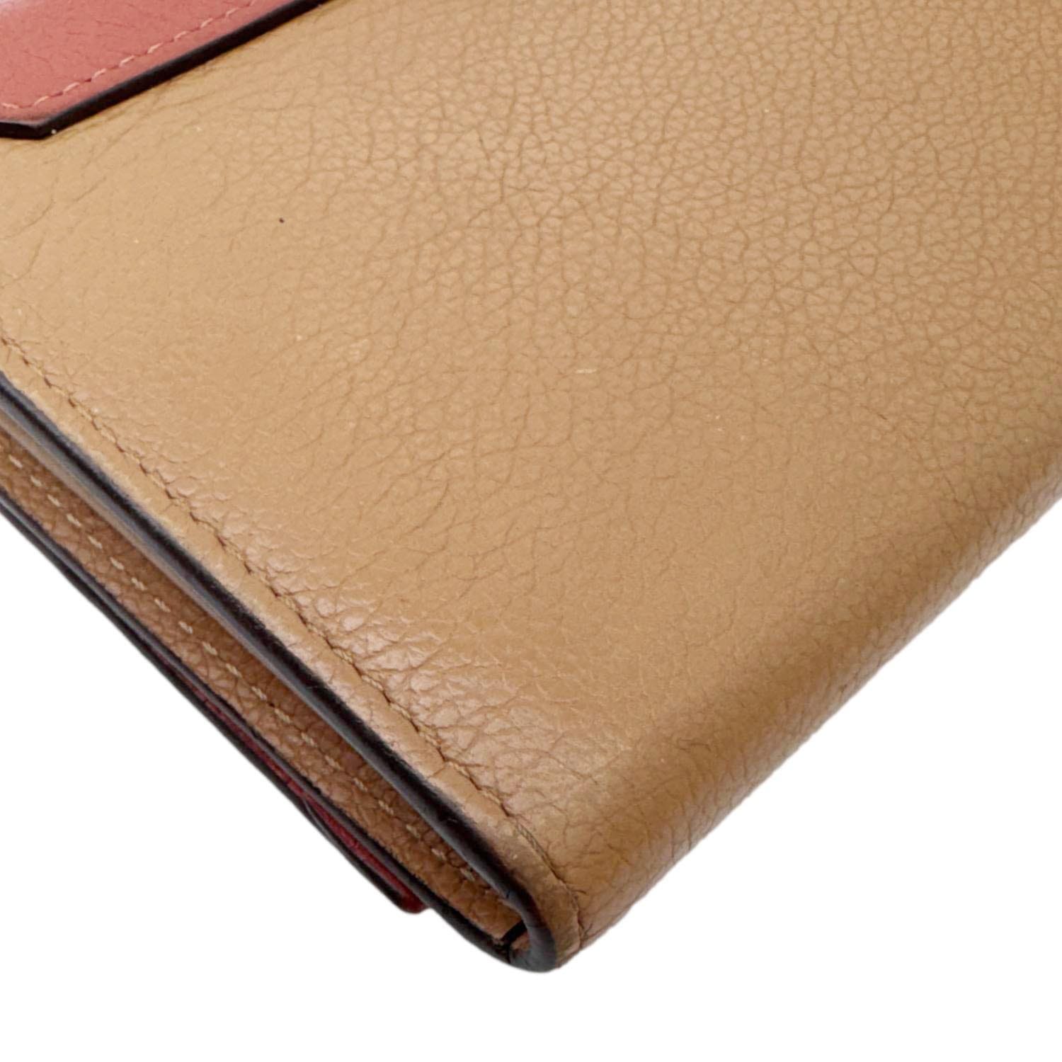 LOUIS VUITTON Lockme II Calfskin Leather Wallet Pink
