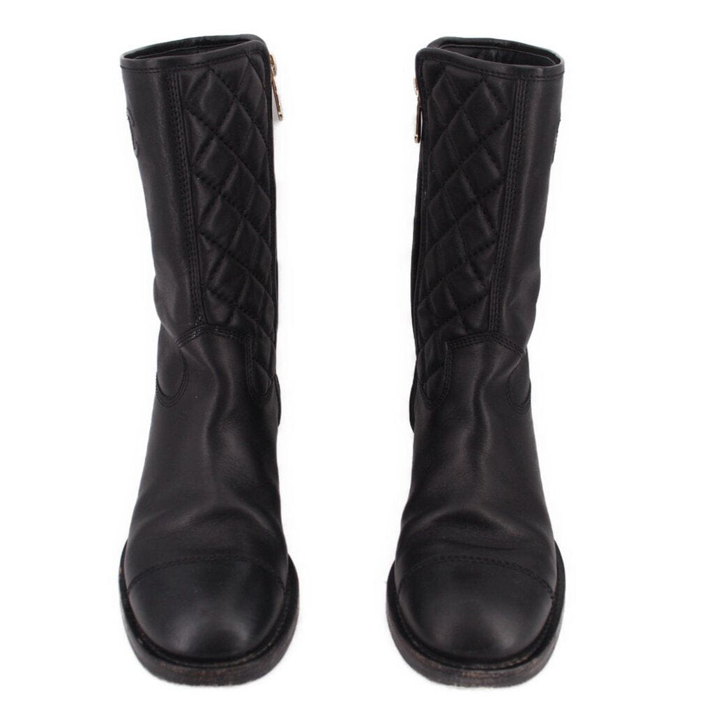 Chanel 21P QUILTED CALFSKIN LEATHER BOOTS BLACK 40 EU | 8.5 US