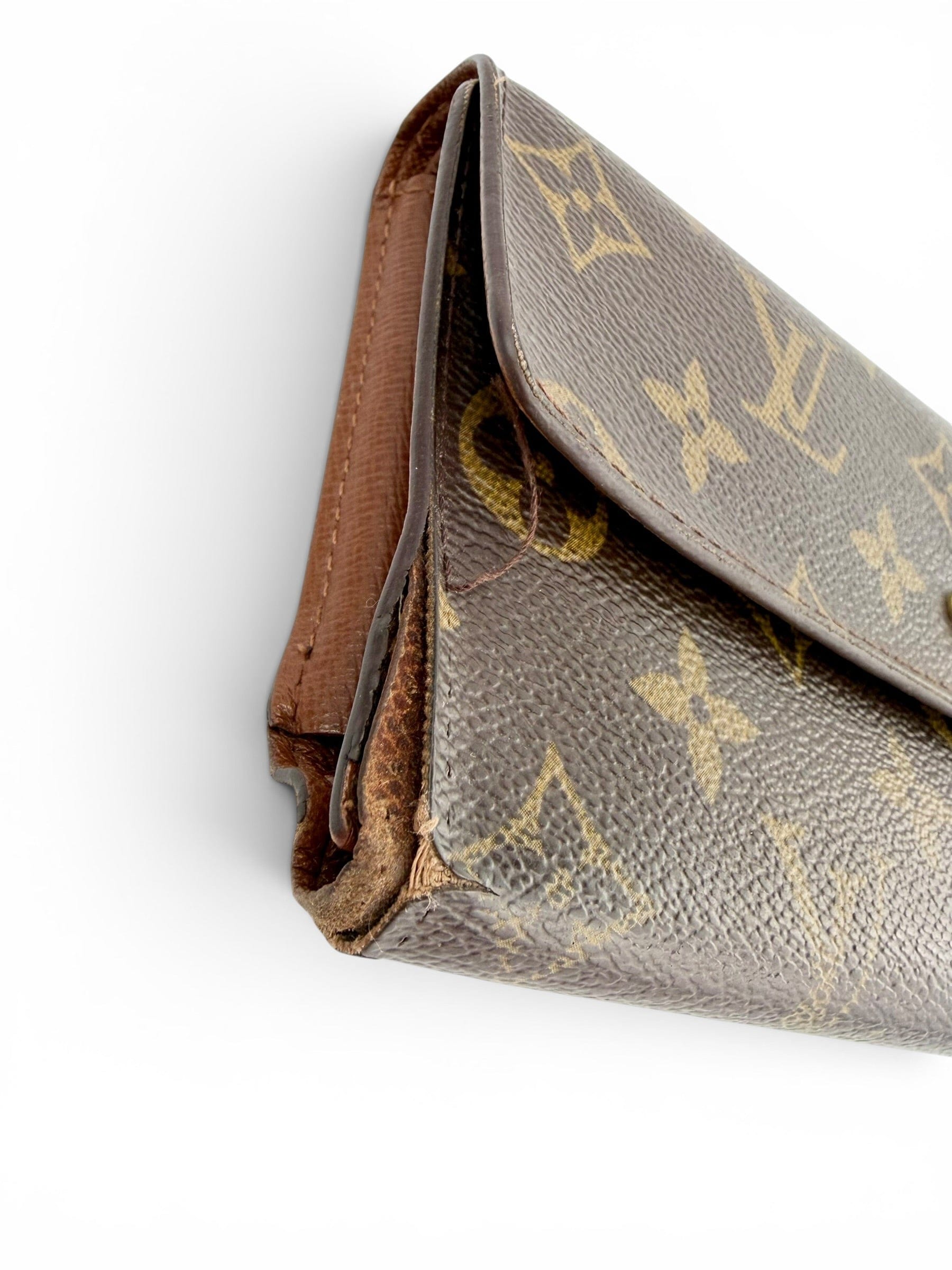 Louis Vuitton Monogram Sarah Wallet