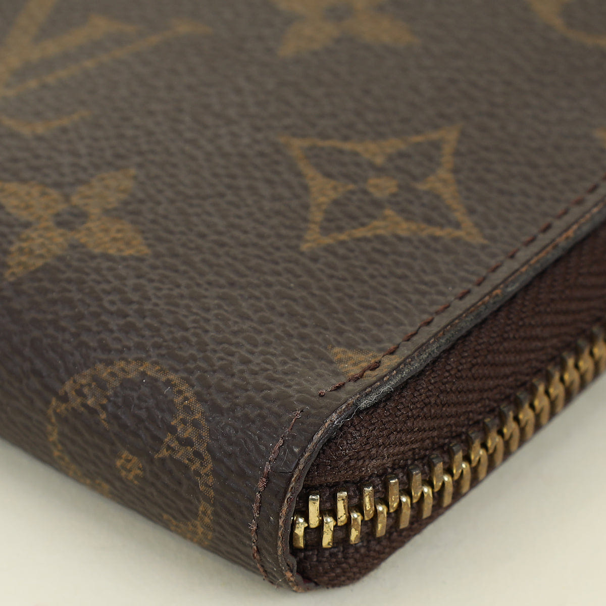 Louis Vuitton Monogram Fuchsia Clémence Wallet