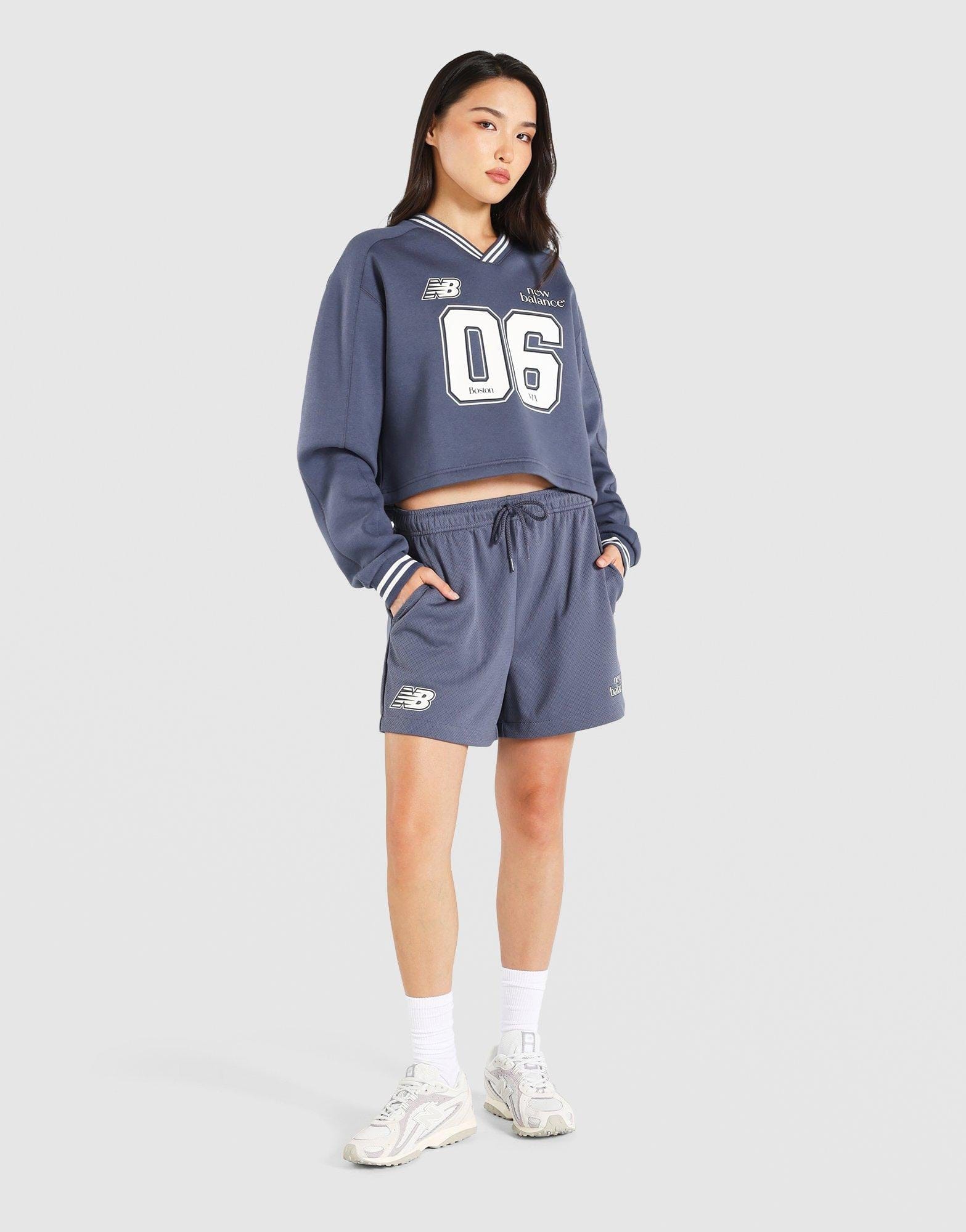 New Balance V - Neck Rib Sweatshirt