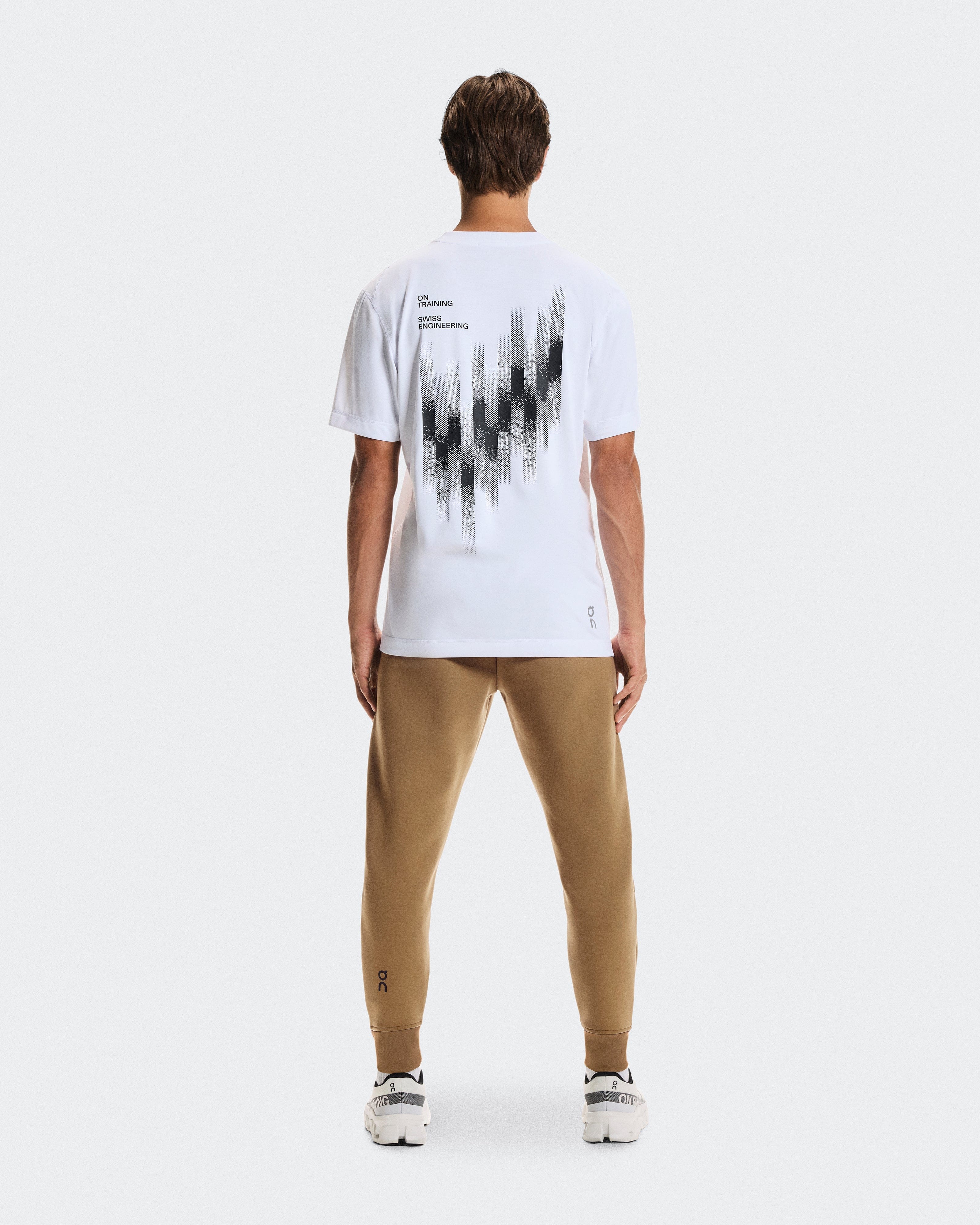 On Running On Focus Tech Sweatpants Nutmeg