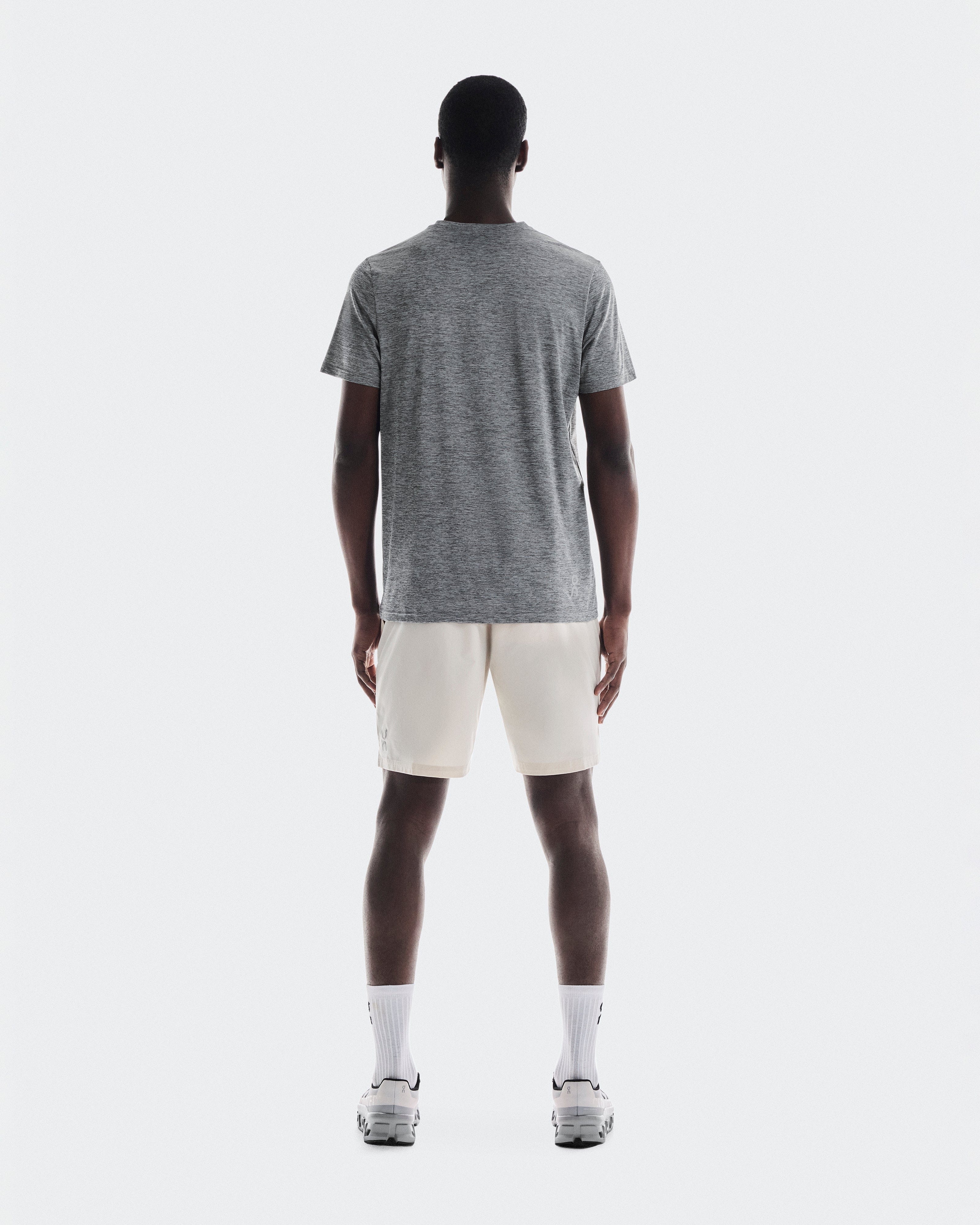On Running On 7" Core Shorts Sand