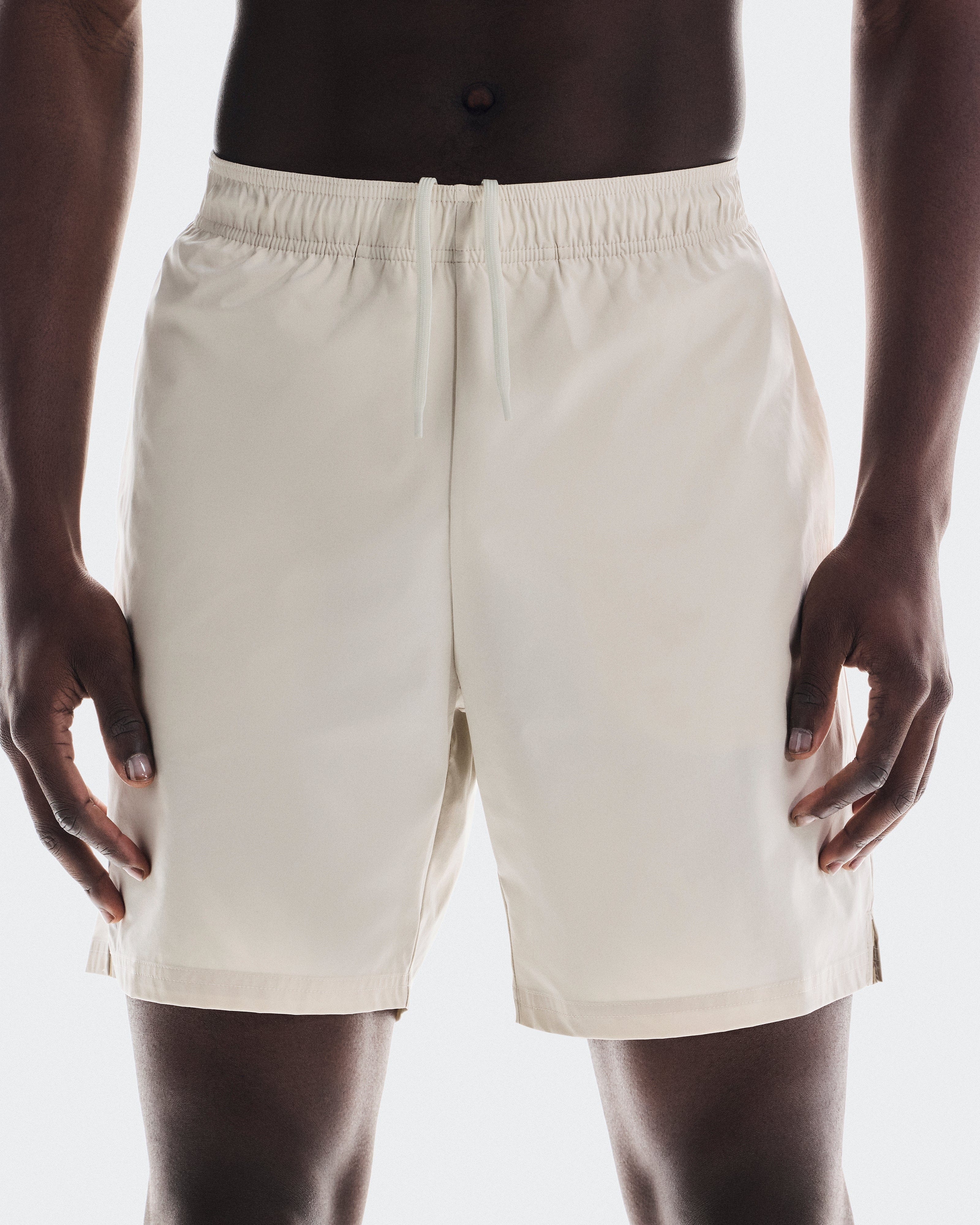On Running On 7" Core Shorts Sand