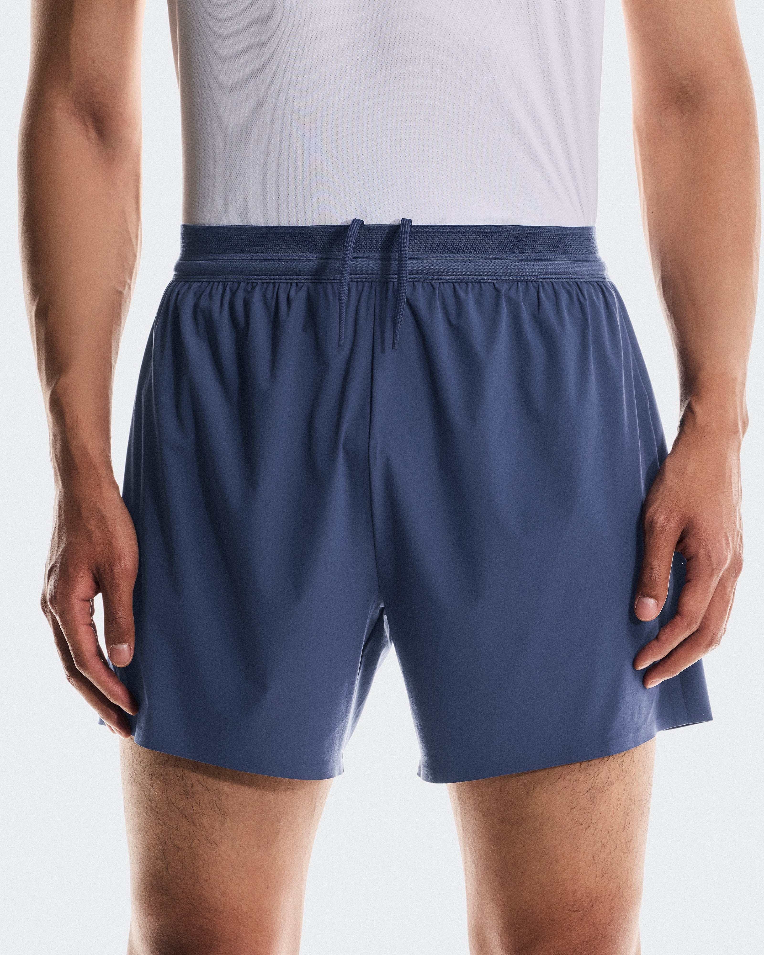 On Running On 5" Performance Shorts Acai