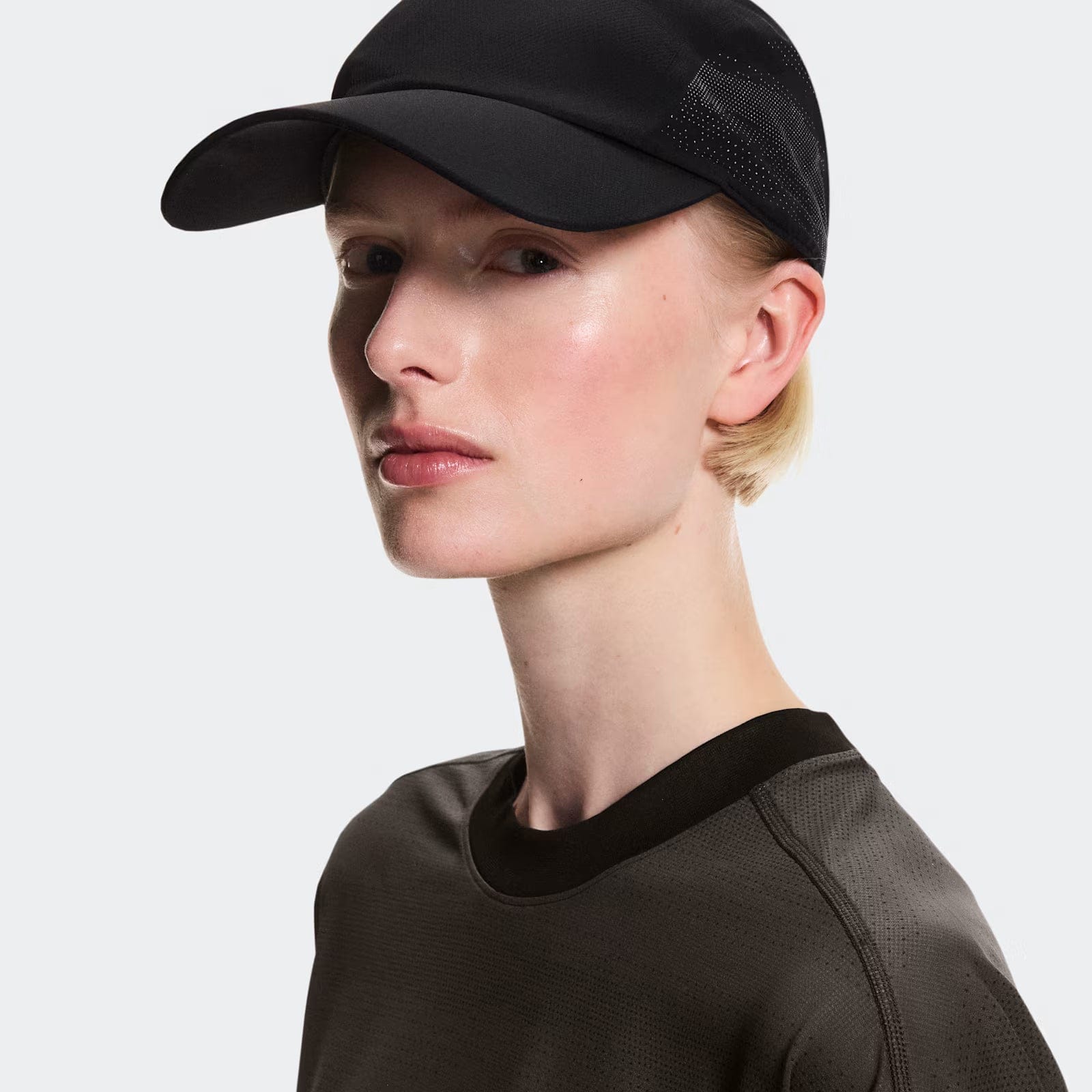 On Running On Lightweight Cap Erewhon Black