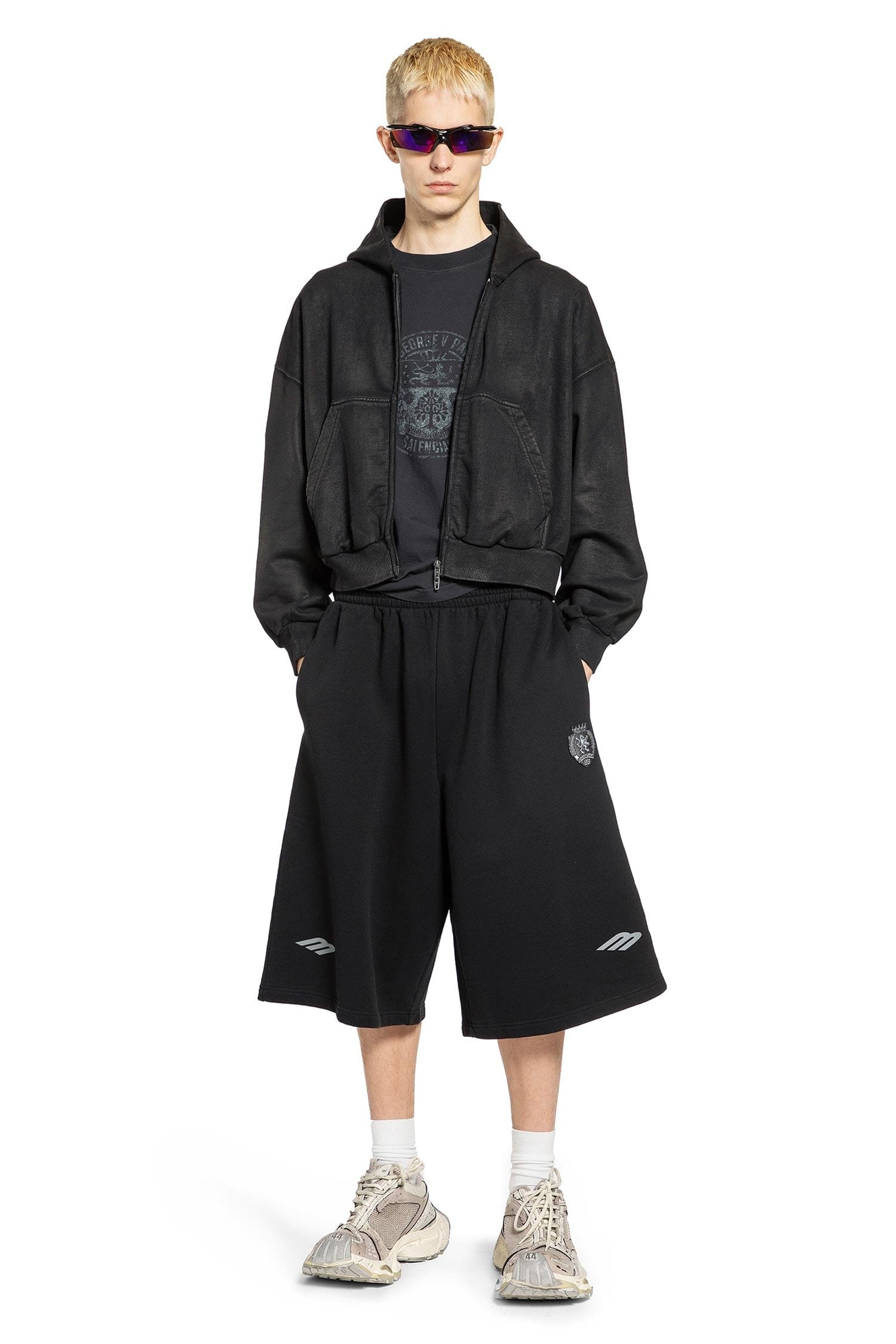 Balenciaga Crest Logo T - Shirt
