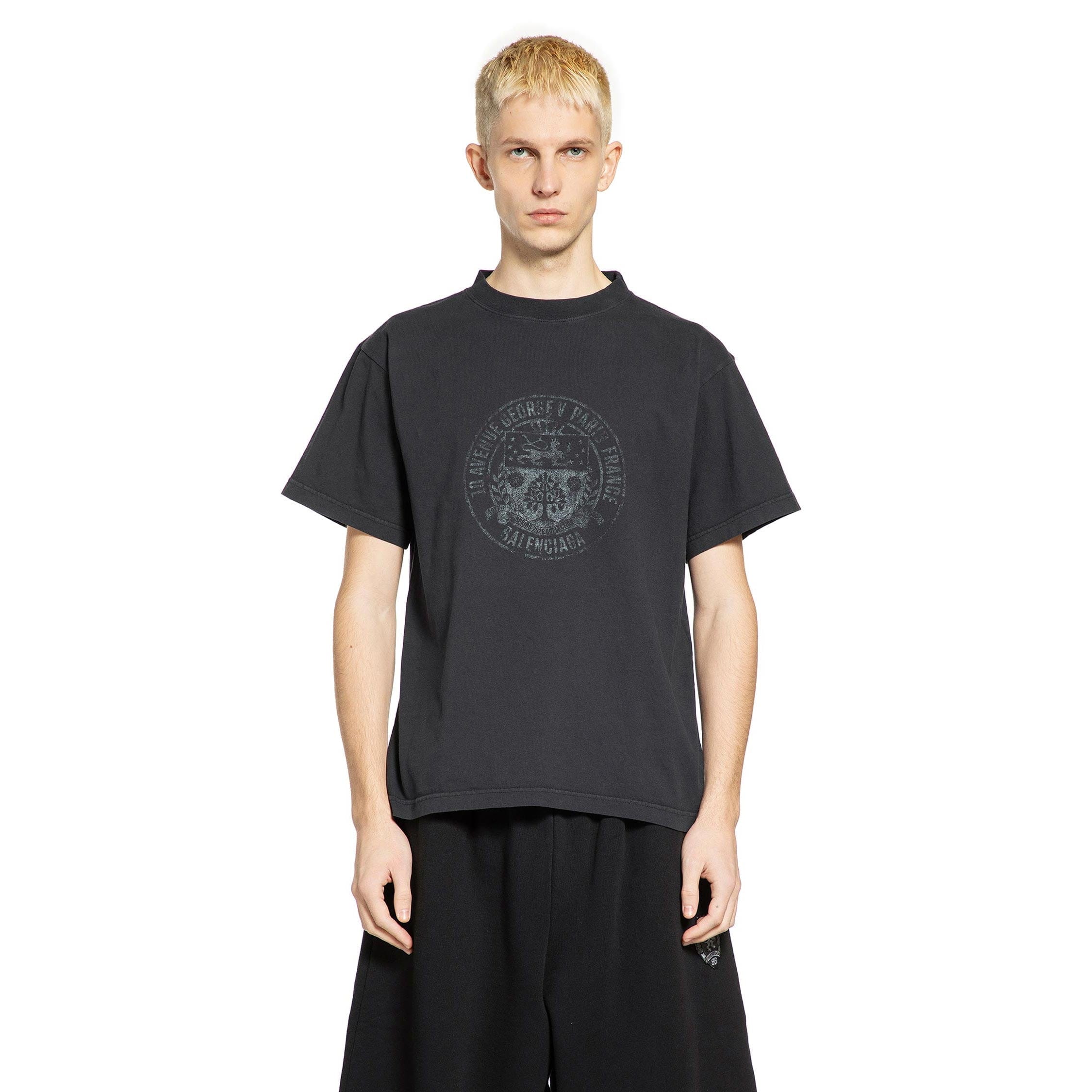 Balenciaga Crest Logo T - Shirt