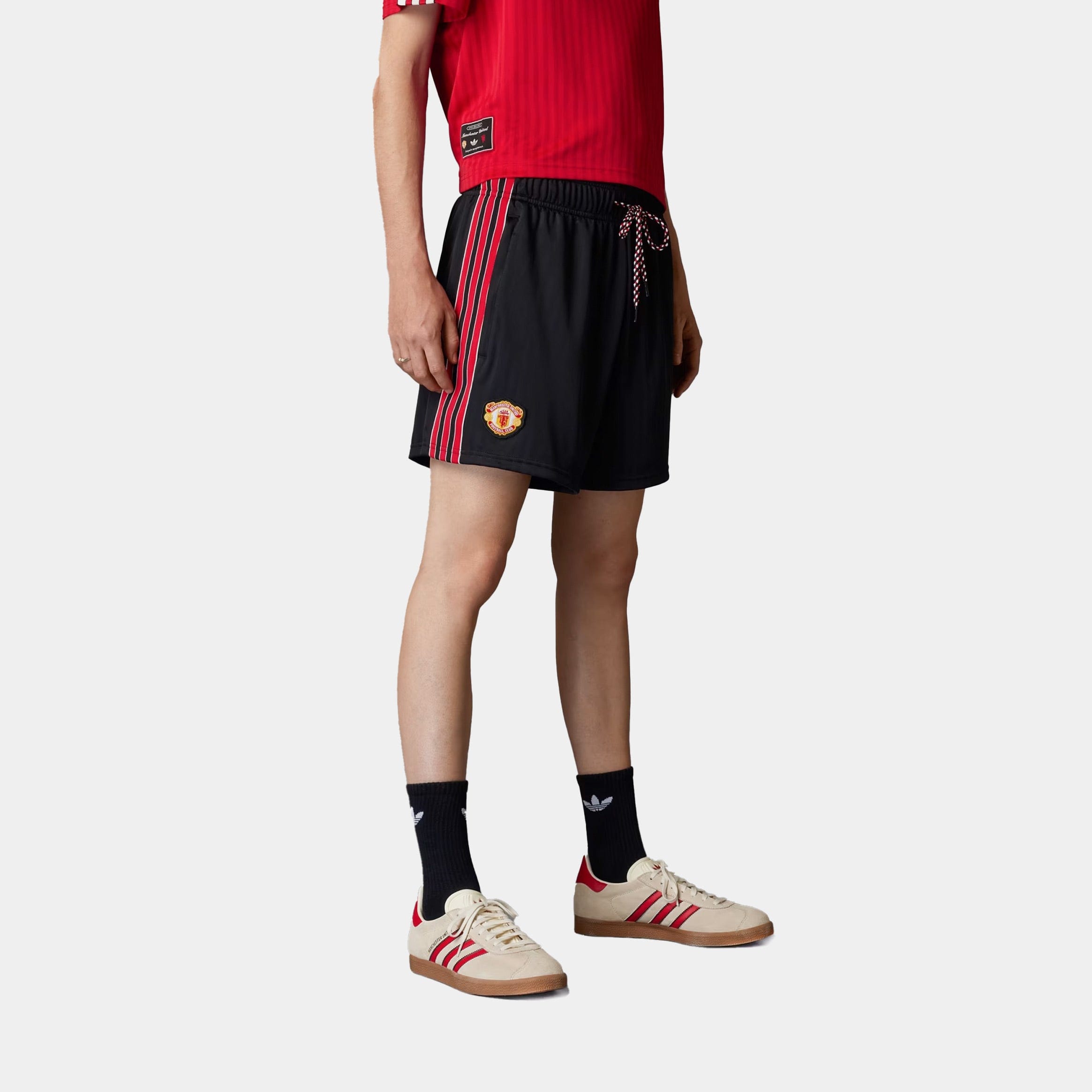 adidas Manchester United Terrace Icon Mens Shorts (Black/Red)
