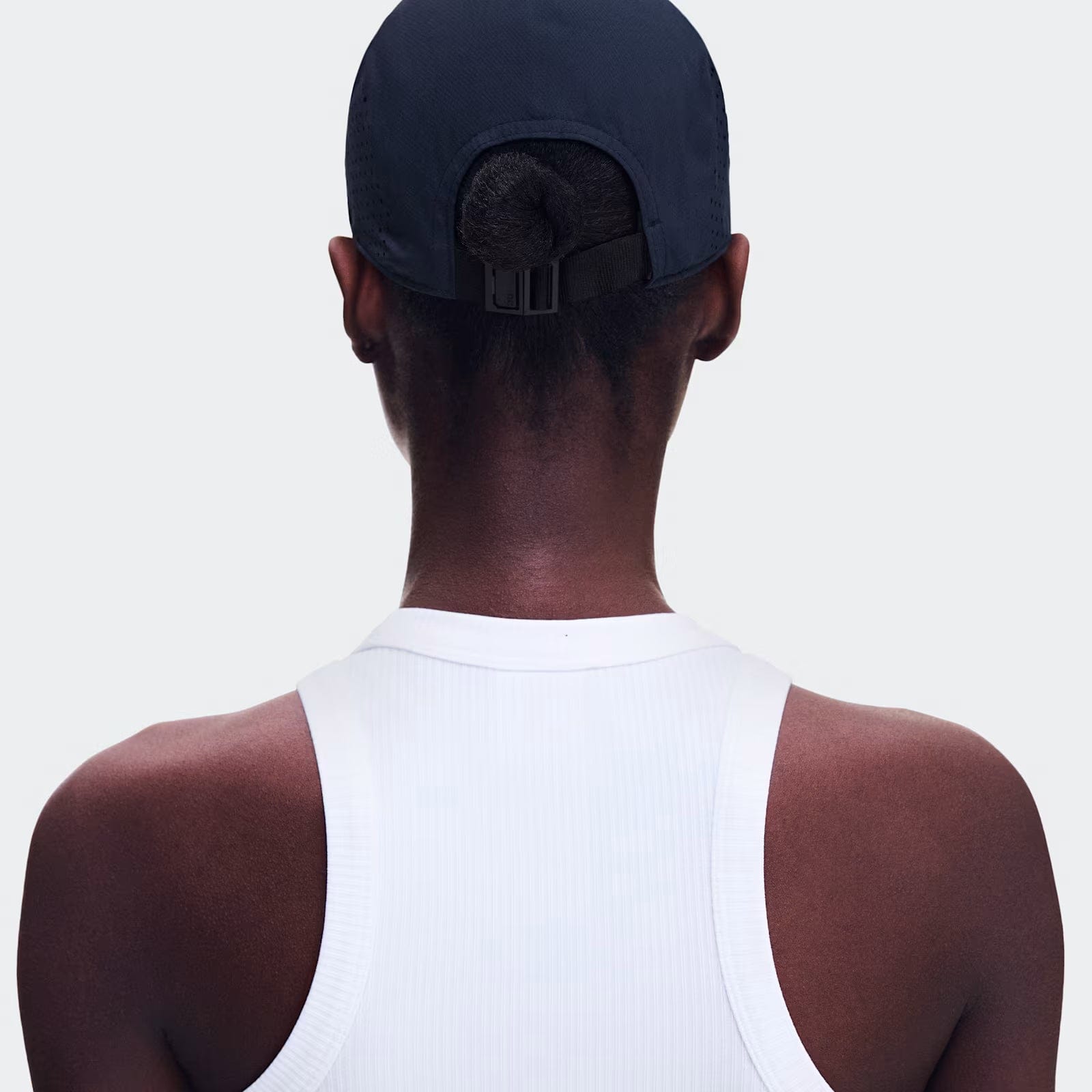 On Running On Lightweight Cap Navy