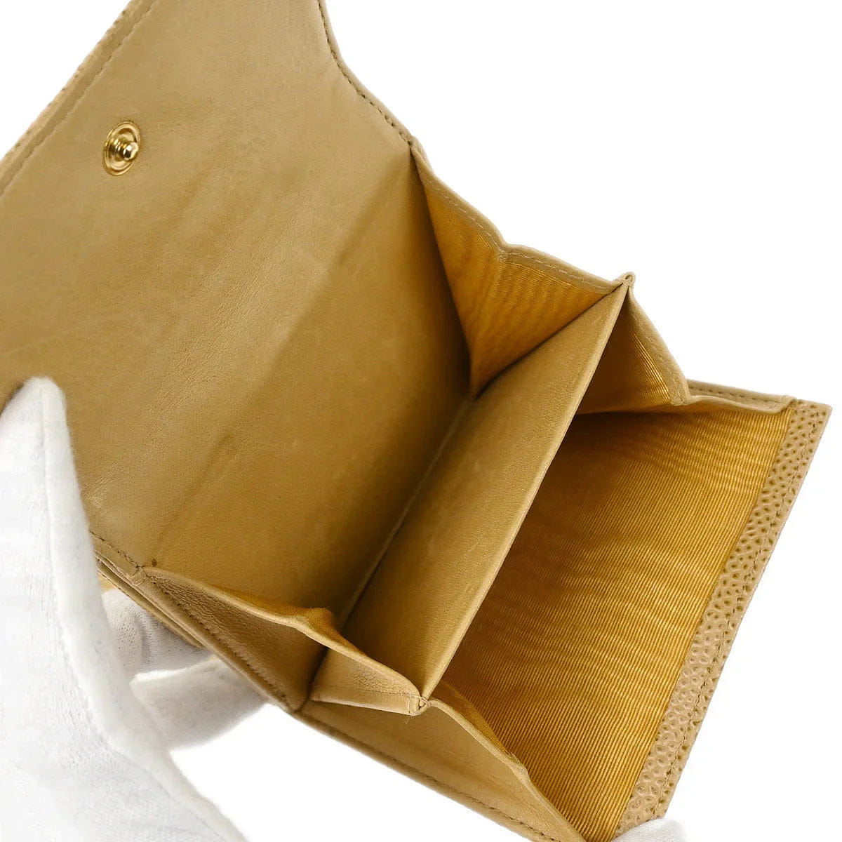 Chanel 2001 - 2003 Beige Caviar Bifold Wallet Purse