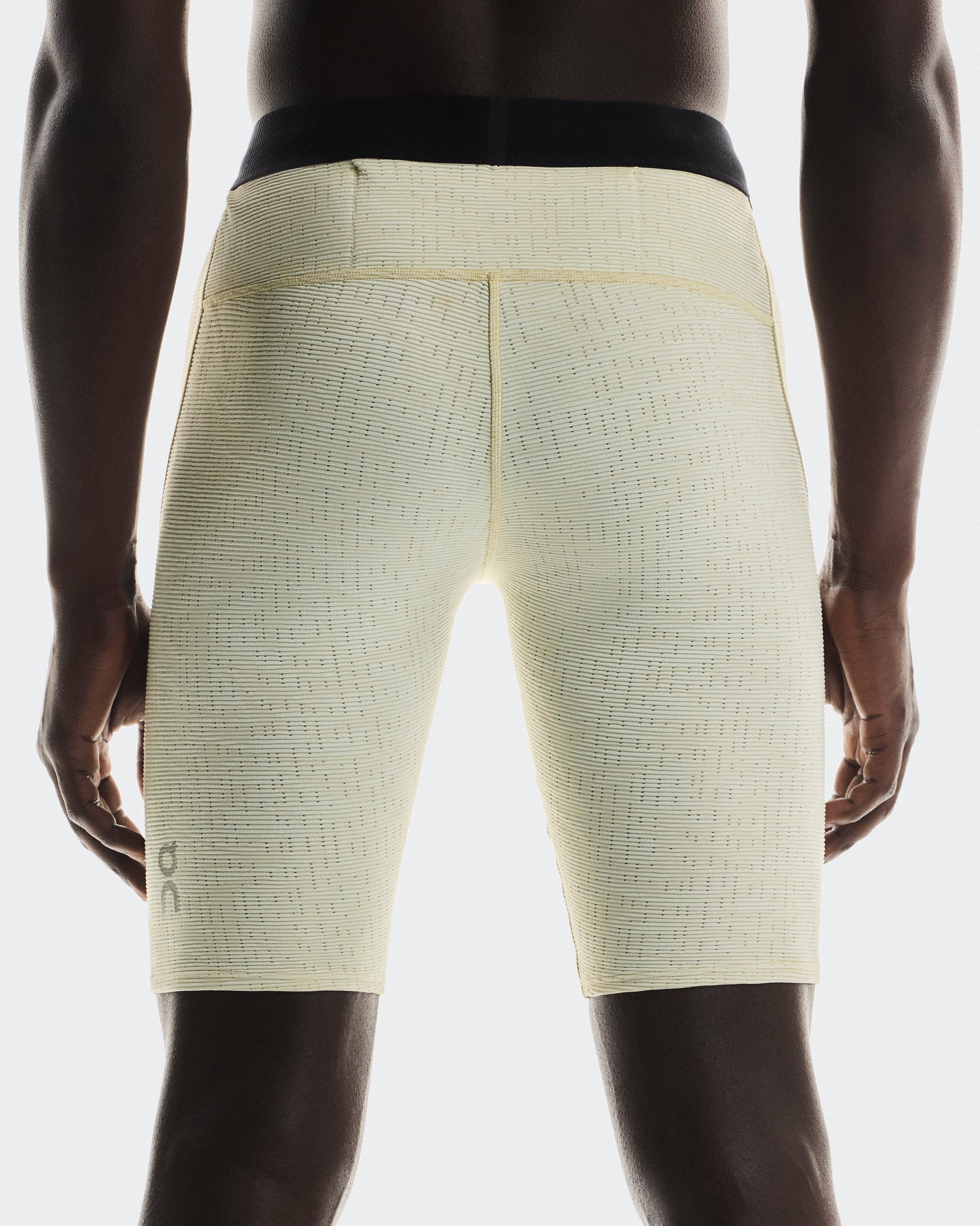 On Running On Pace Tights Short Taupe
