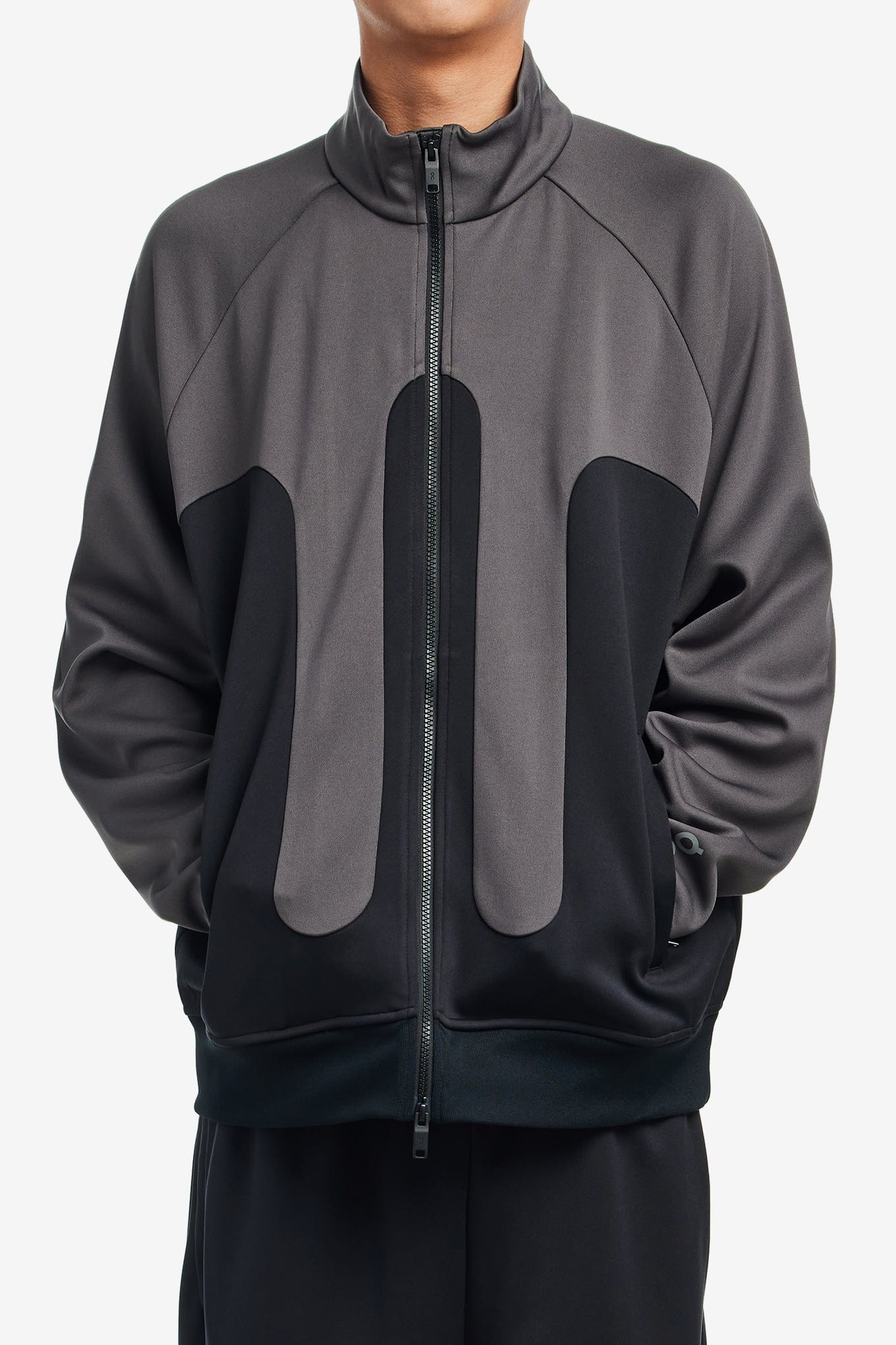 On Running TRACK JACKET IKON