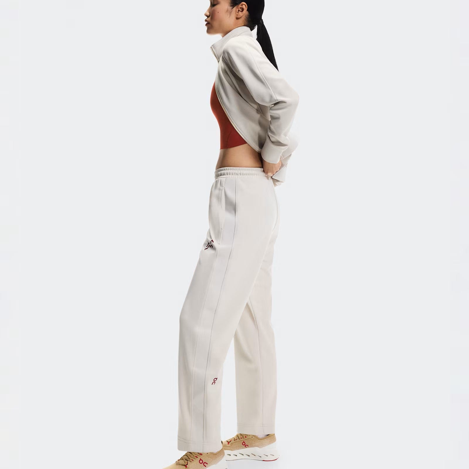 On Running On Track Pants Year Of The Horse Pearl (Women'S)
