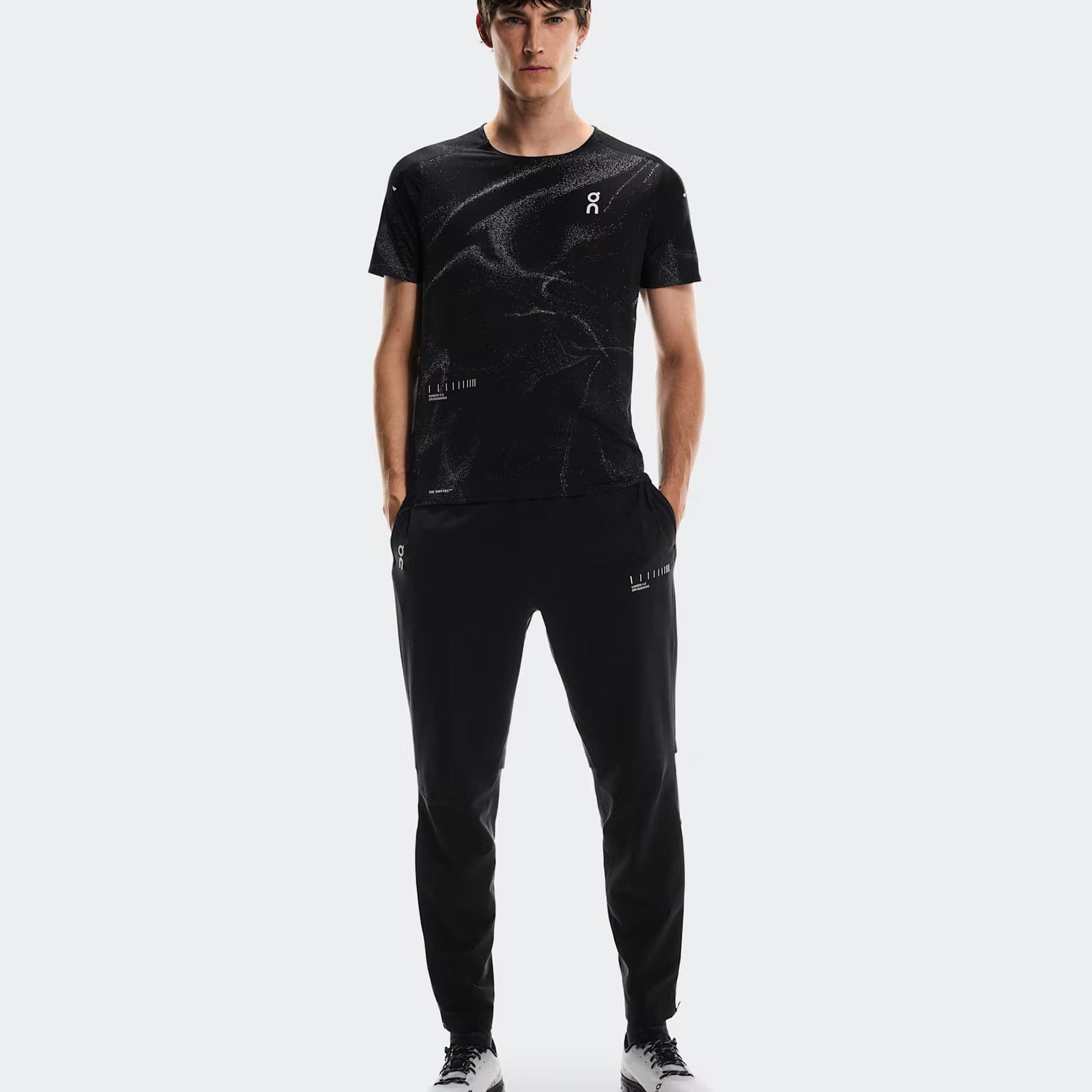 On Running On Weather Pants Lumos Black