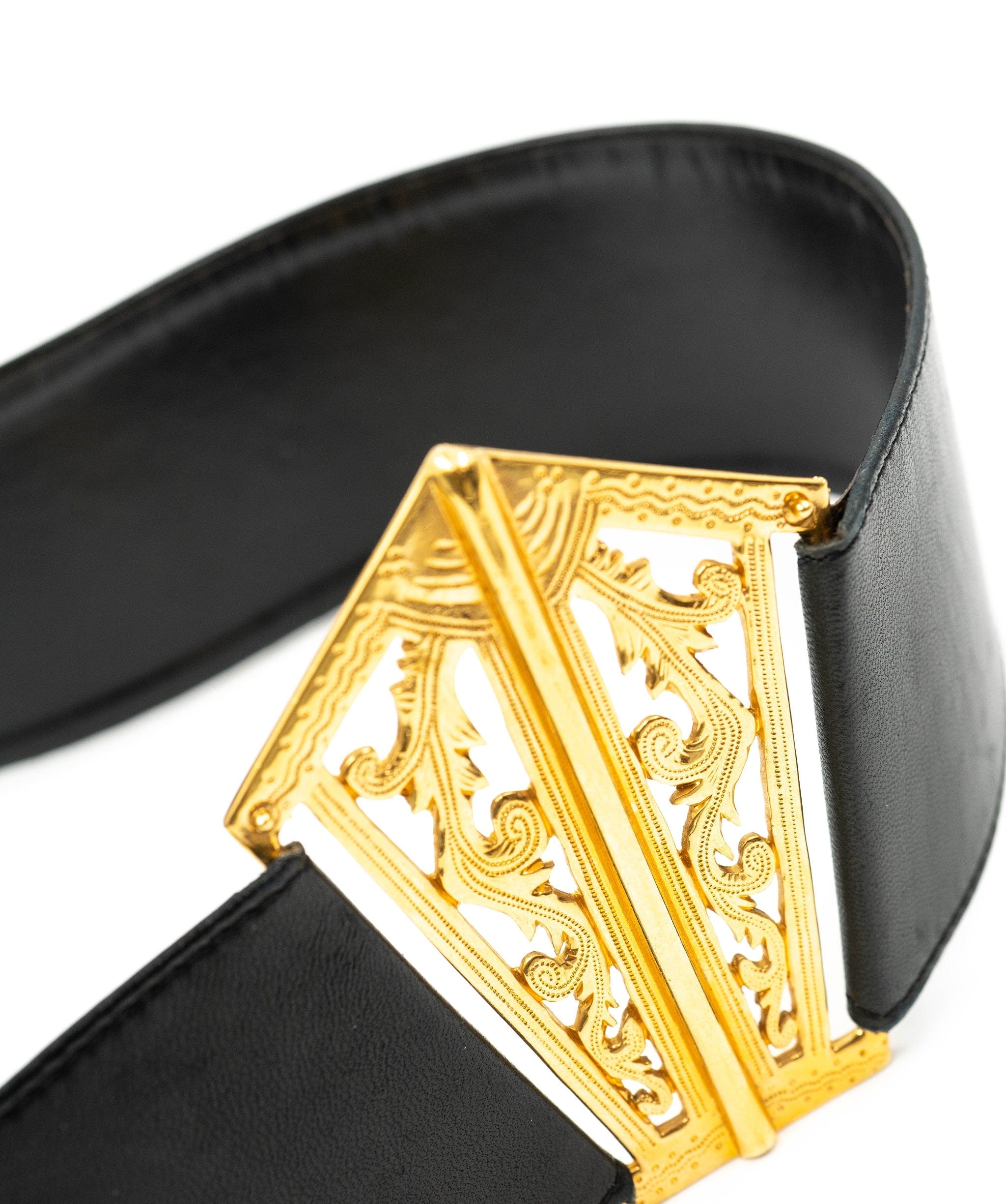 Chanel Vintage Black Leather Belt - AWL3398